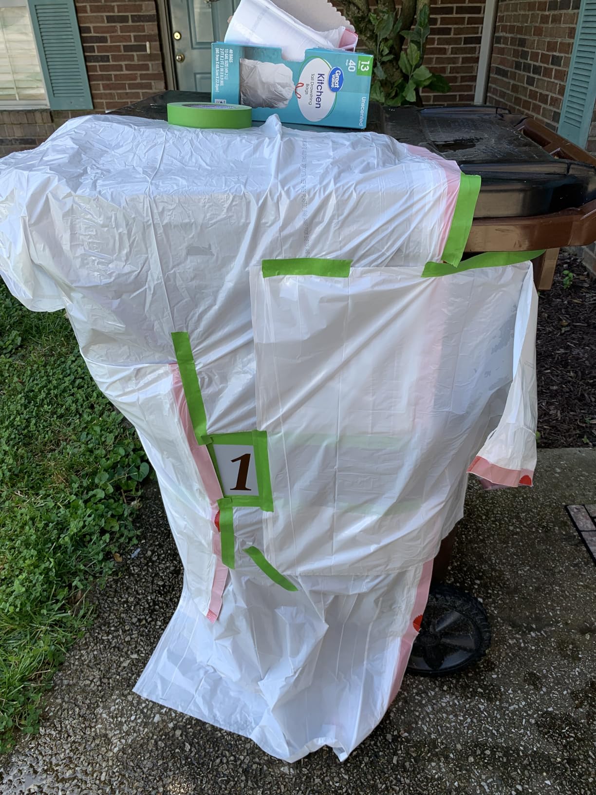 FrogTape Multi-Surface Painters Tape with PAINTBLOCK, 1 Inch Wide (0.94 In. x 60 Yds), Medium Adhesion, Green, 1 Roll - Customer Photo 2