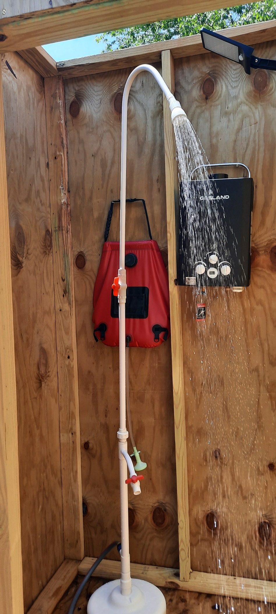 SWIMLINE HYDROTOOLS Tube Style 7 Foot Poolside Shower, Adjustable Head & Foot Tap Spigot With Valve Controls, Standard Garden Hose, Environmentally Friendly, Outdoor Backyard Poolside Beach Spa - Customer Photo 1