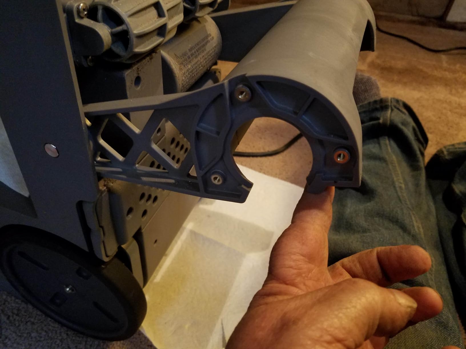 BISSELL Big Green Professional Carpet Cleaner with XL DirtLifter PowerBrush, 9-inch Long Reach Hose, 6-inch Tough Stain Tool, Includes BISSELL PRO MAX Formula with Stain Protect Technology Customer Review BISSELL Big Green Professional Carpet Cleaner with XL DirtLifter PowerBrush, 9-inch Long Reach Hose, 6-inch Tough Stain Tool, Includes BISSELL PRO MAX Formula with Stain Protect Technology - Customer Photo 1