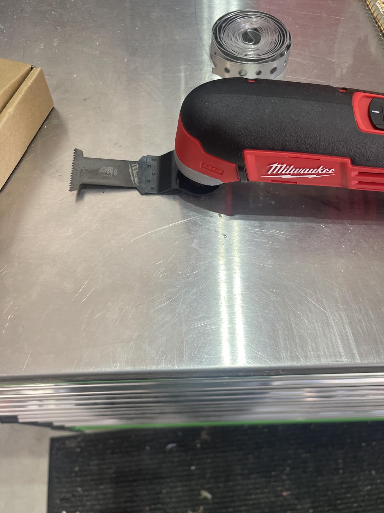 Milwaukee 2426-20 M12 12 Volt Redlithium Ion 20,000 OPM Variable Speed Cordless Multi Tool with Multi-Use Blade, Sanding Pad, and Multi-Grit Papers (Battery Not Included, Power Only) - Customer Photo 2