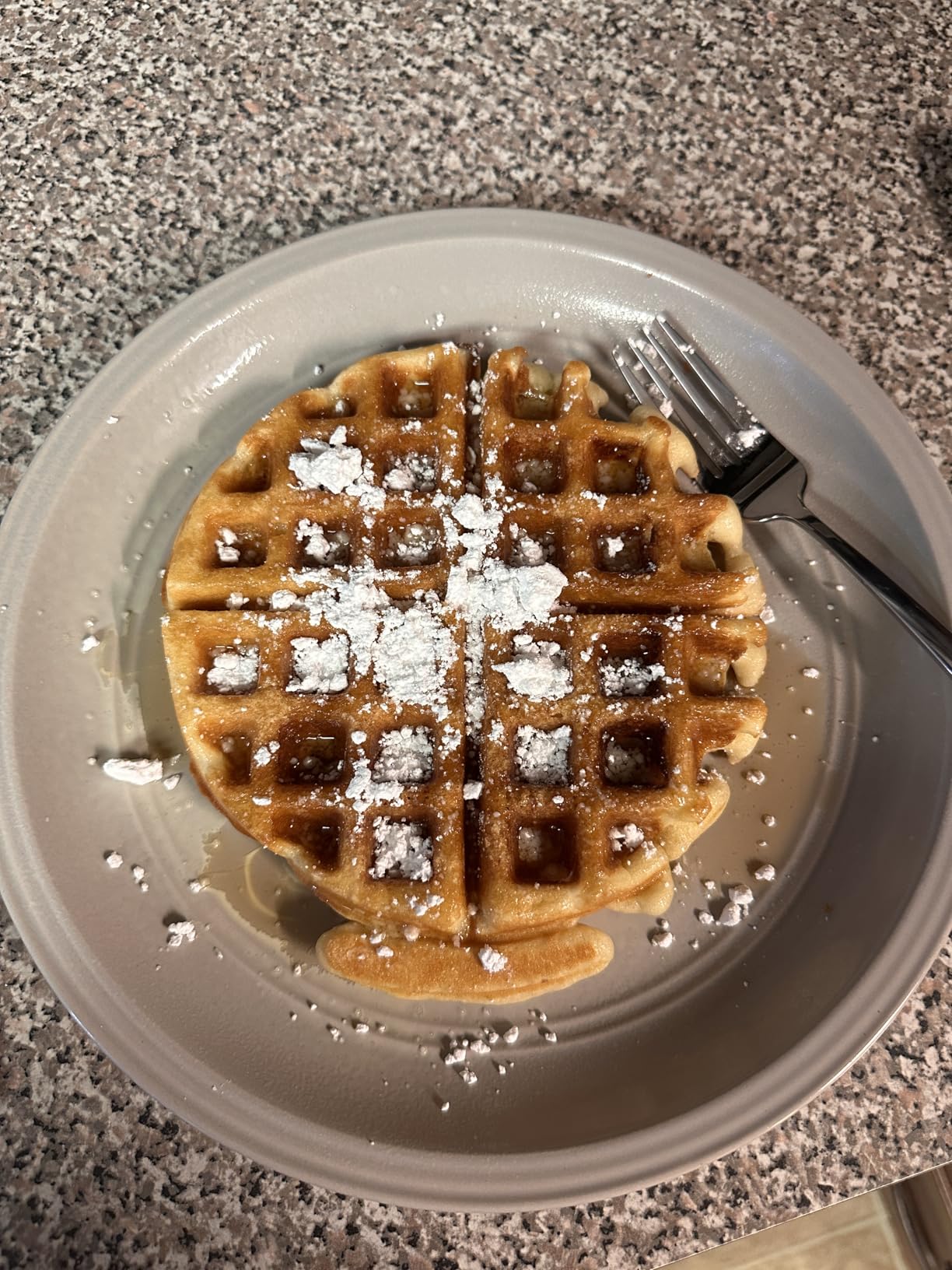 BLACK+DECKER Flip Waffle Maker, Silver, WM1404S, 4 Belgian Waffles - Customer Photo 3