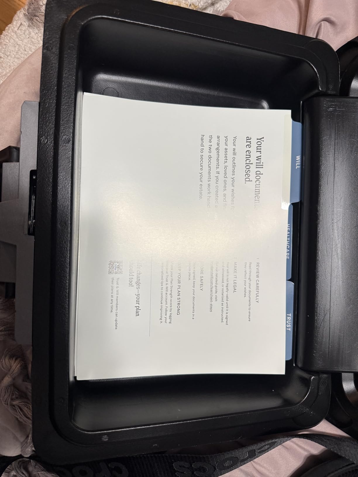 SentrySafe Fireproof Safe Box with Key Lock, Chest Safe with Carrying Handle to Secure Money, Jewelry, Documents, 0.25 Cubic Feet, 6.3 x 15.3 x 12.1 Inches, 1160 - Customer Photo 1