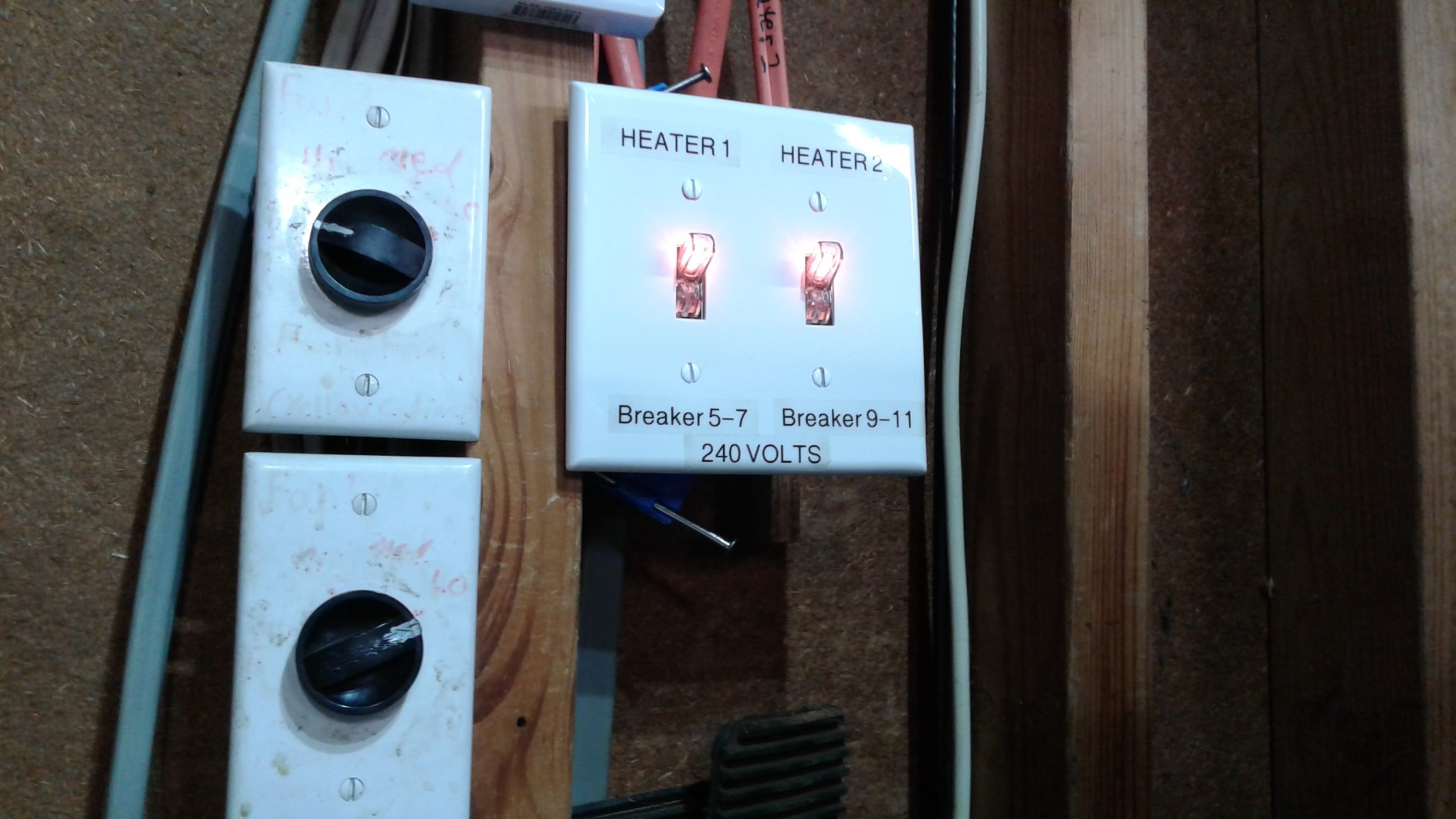 Comfort Zone Hard-Wired Ceiling Mount Garage Electric Space Heater, Fan-Forced, 5,000 watt, 240 volt, Overheat Protection, Thermal Cut-Out Switch, Ideal for Workshop & Garage, ETL Compliant, CZ220 Customer Review Comfort Zone Hard-Wired Ceiling Mount Garage Electric Space Heater, Fan-Forced, 5,000 watt, 240 volt, Overheat Protection, Thermal Cut-Out Switch, Ideal for Workshop & Garage, ETL Compliant, CZ220 - Customer Photo 1