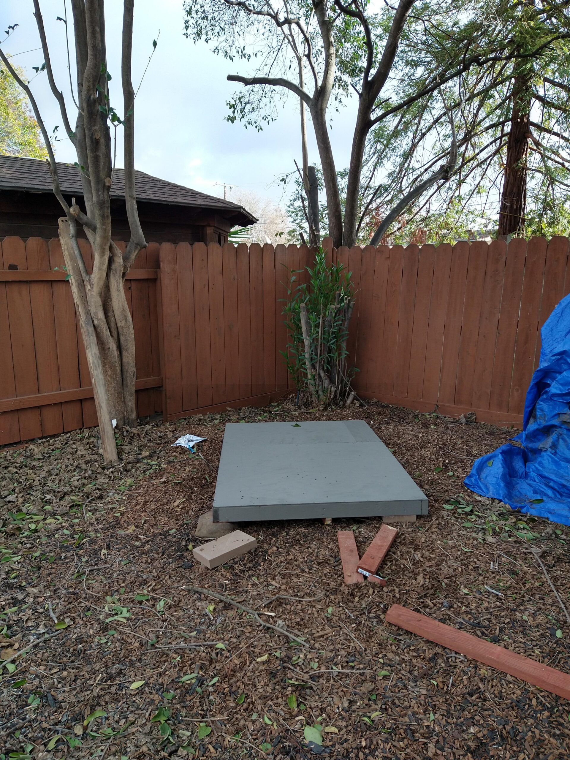 Keter Manor 4x6 Resin Outdoor Storage Shed Kit-Perfect to Store Patio Furniture, Garden Tools Bike Accessories, Beach Chairs and Lawn Mower, Grey & White Customer Review Keter Manor 4x6 Resin Outdoor Storage Shed Kit-Perfect to Store Patio Furniture, Garden Tools Bike Accessories, Beach Chairs and Lawn Mower, Grey & White - Customer Photo 1