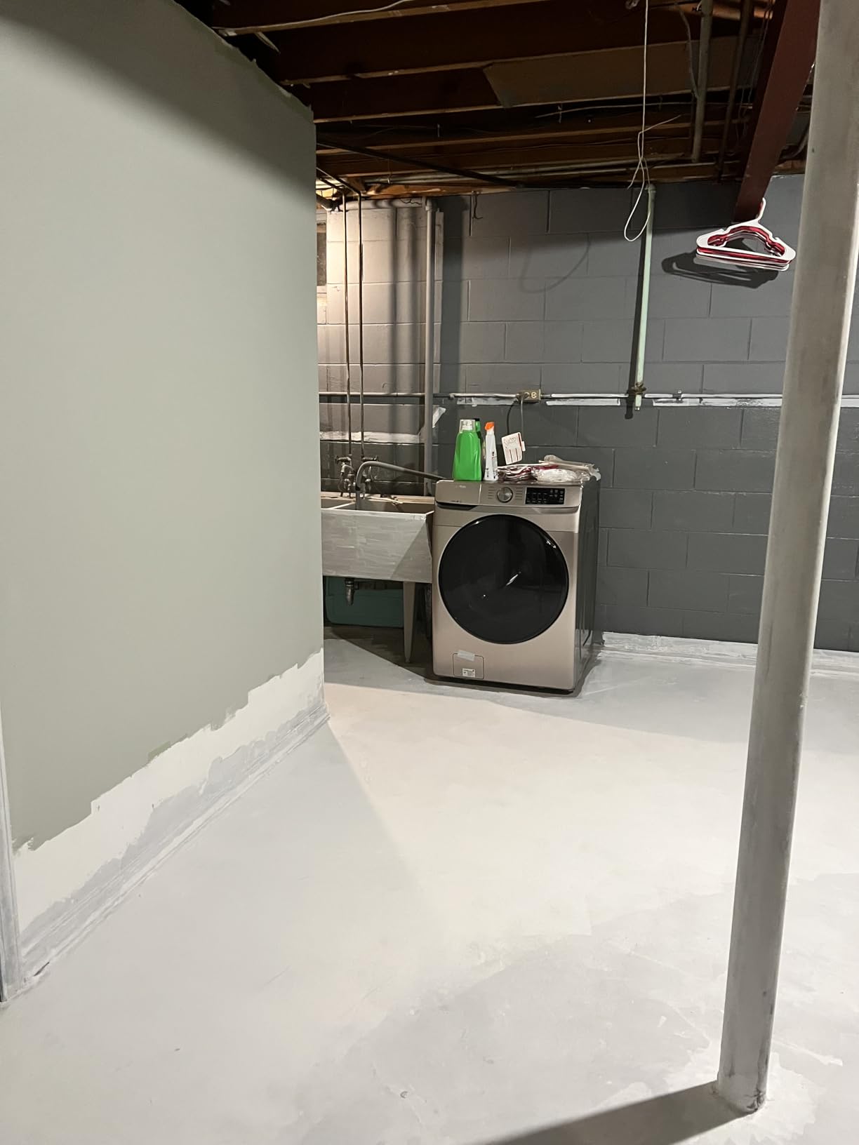 KILZ Basement and Masonry Waterproofing Paint, Interior/Exterior, White, 1 Gallon - Customer Photo 1