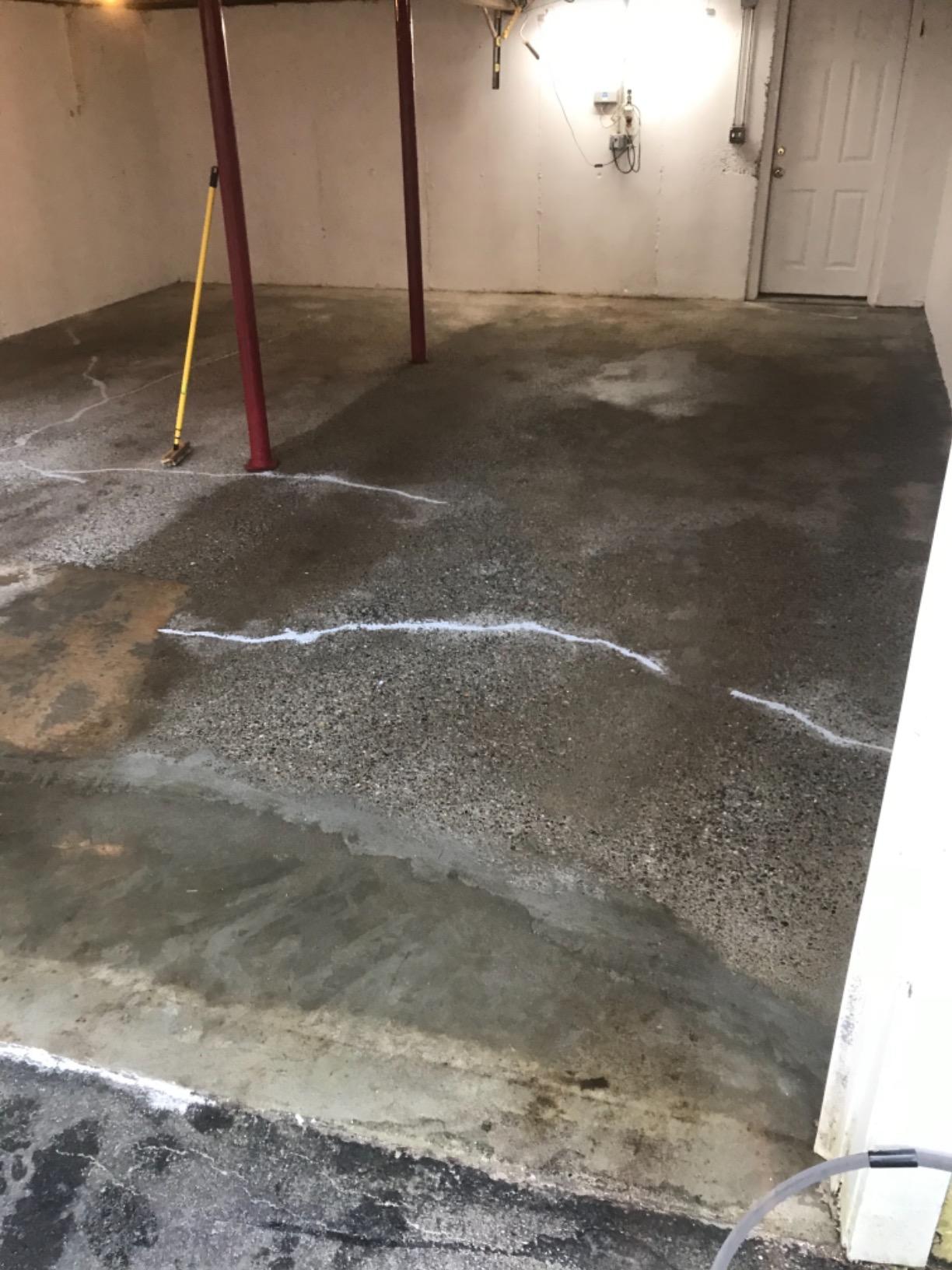 Epoxy Floor Kit – Good Full Kit – Gray Base with Gray Blend Flake – Covers 500 sq. ft. at 9.7 mils Thickness – Ideal for Garage, Basement, Concrete Floors, and More - Customer Photo 2