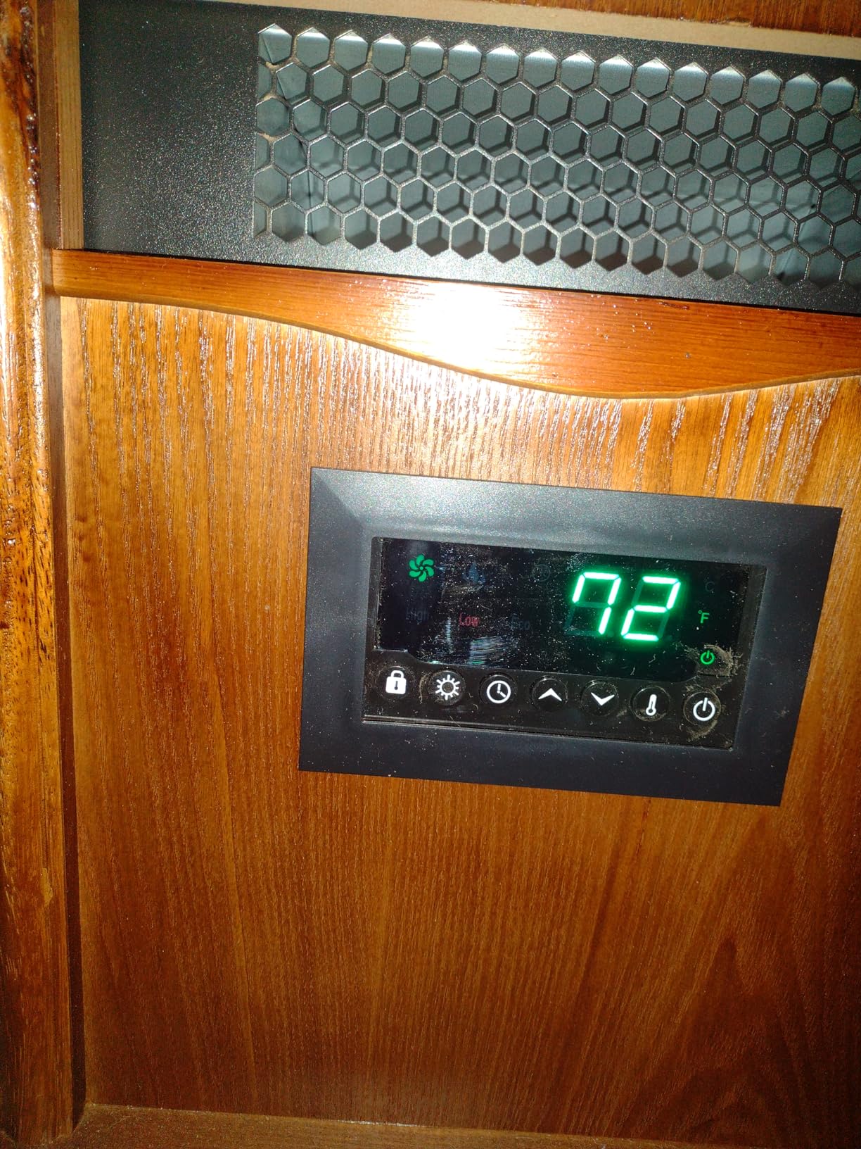 LifeSmart Infrared Quartz Space Heater with Wheels and Remote, LifePro 6 Element, 1500W - Portable Electric Indoor Heating Machine for Large Rooms - Customer Photo 2