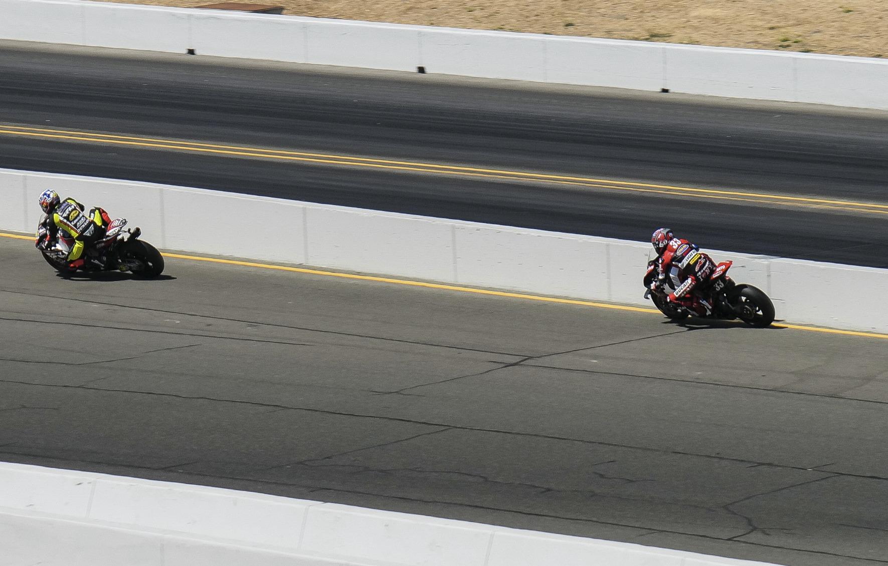 Panasonic LUMIX S1R Full Frame Mirrorless Camera with 47.3MP MOS High Resolution Sensor, 24-105mm F4 L-Mount S Series Lens, 4K HDR Video and 3.2 Panasonic LUMIX S1R Full Frame Mirrorless Camera with 47.3MP MOS High Resolution Sensor, 24-105mm F4 L-Mount S Series Lens, 4K HDR Video and 3.2