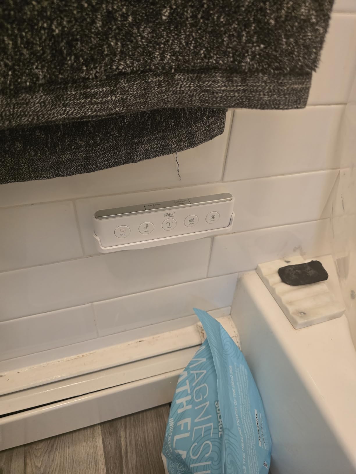 Bio Bidet BB2000 Bliss Electric Bidet Toilet Seat, Warm Water with Air Dryer, Heated Seat with Sensor and Slow Close Lid, Night Light, Remote Control, Elongated, White - Customer Photo 1