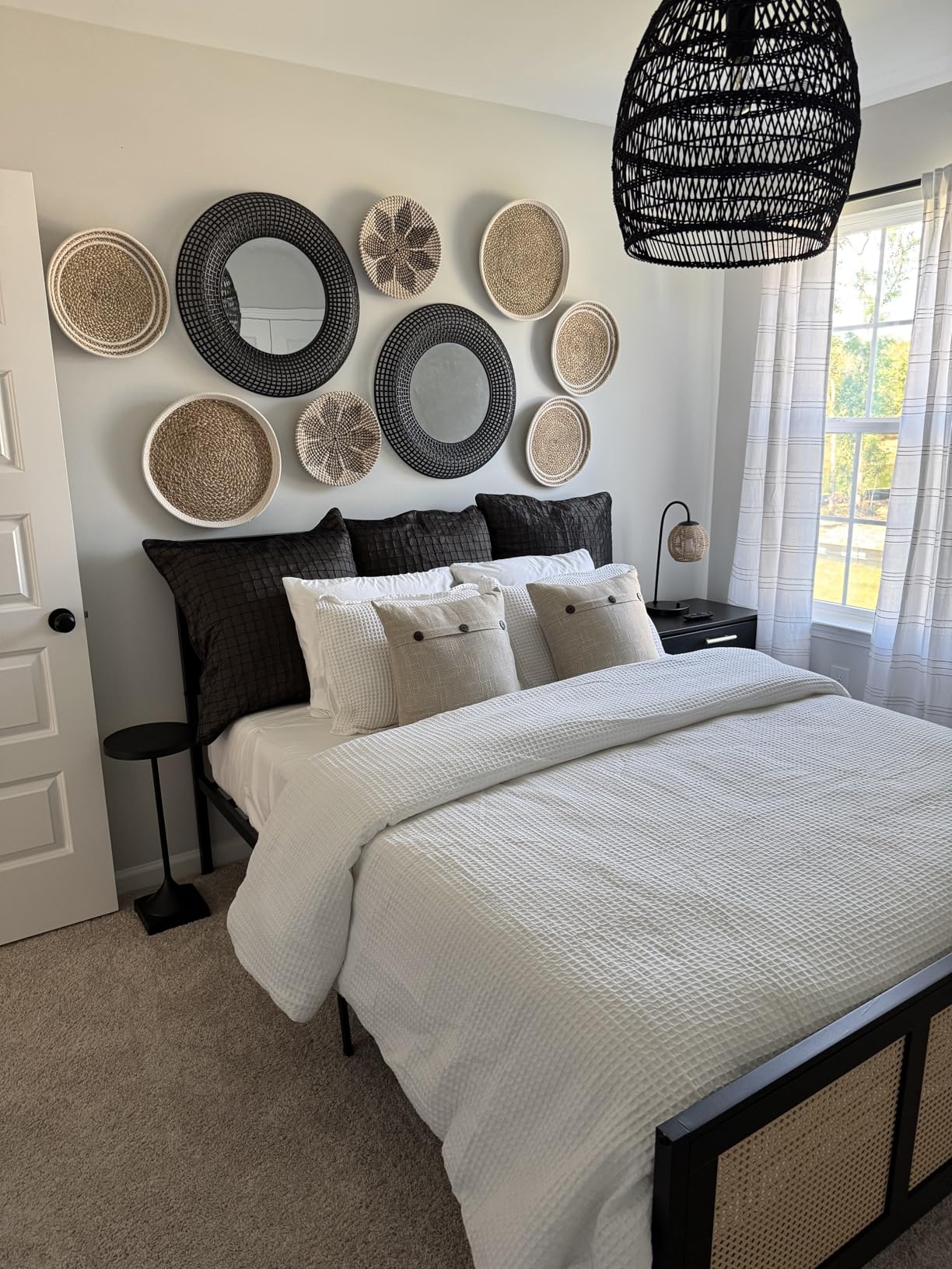 GLOBE Electric 64906 1-Light Pendant, Matte Black, Black Woven Fabric Cord, E26 Base Socket, Kitchen Island, Café, Decorative, Ceiling Hanging Light Fixture, Modern, Vintage, Bulb Not Included - Customer Photo 1