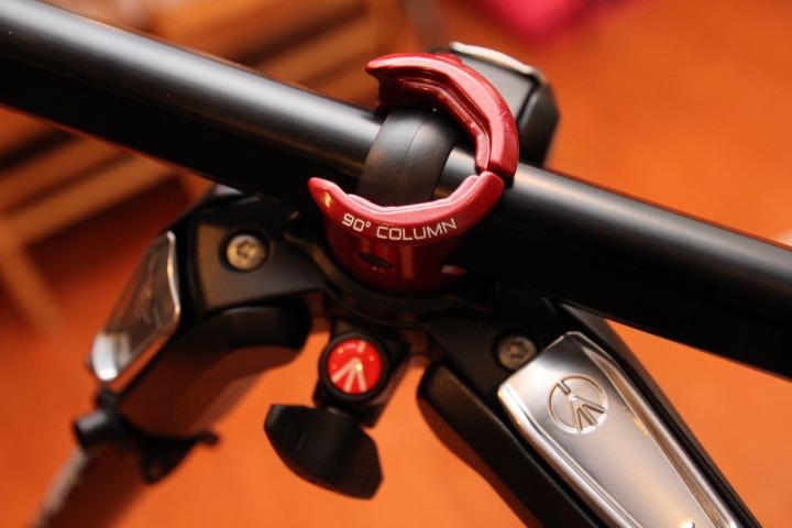 Manfrotto 055 Aluminum 3-Section Tripod Kit with Horizontal Column and 3-Way Head (MK055XPRO3-3W) - Customer Photo 1