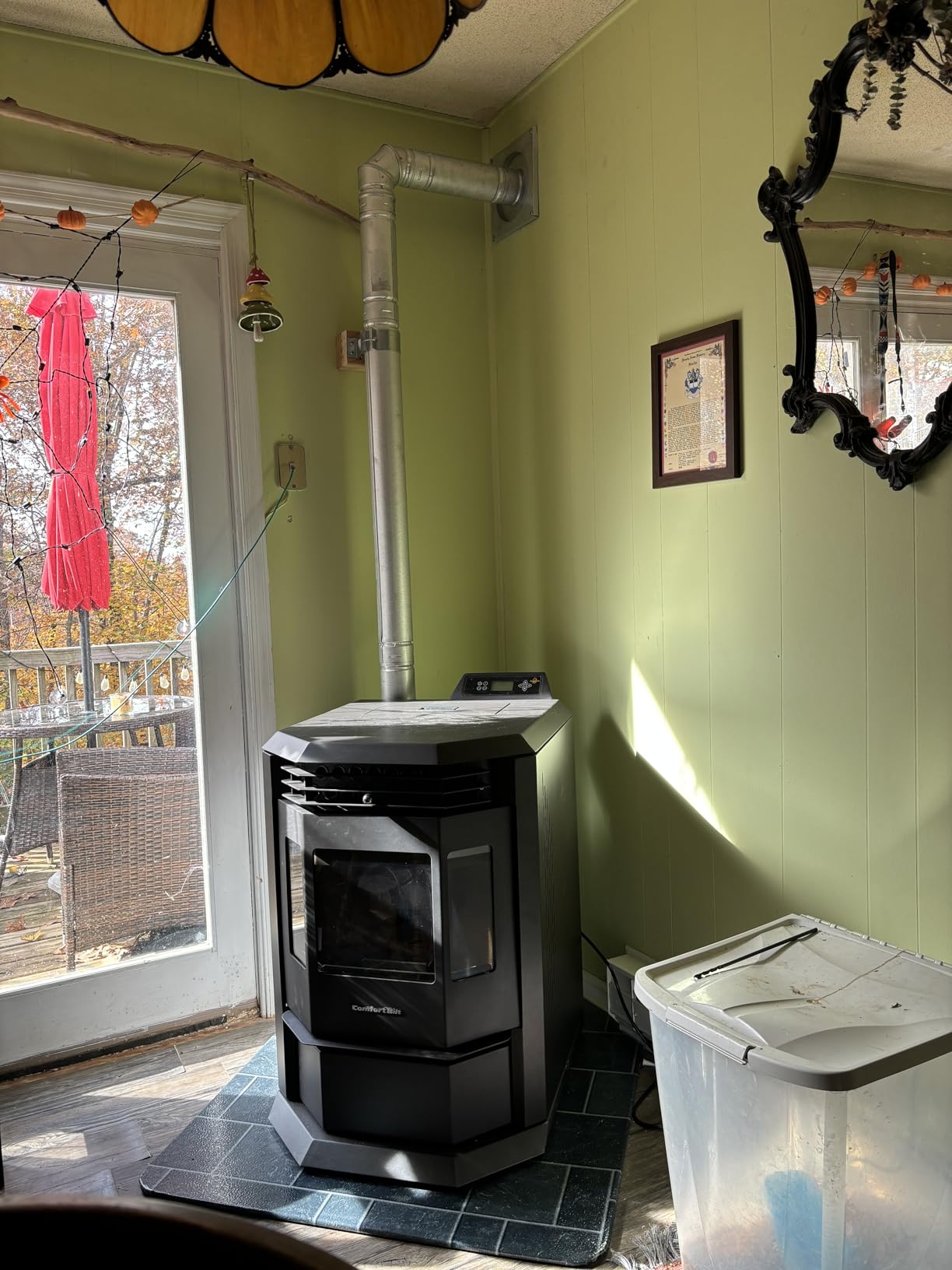 Comfortbilt Wood Pellet Stove HP22 2,800 Sq Ft. Pellet Fuel EPA Cert. 55 Pound Hopper - Customer Photo 1