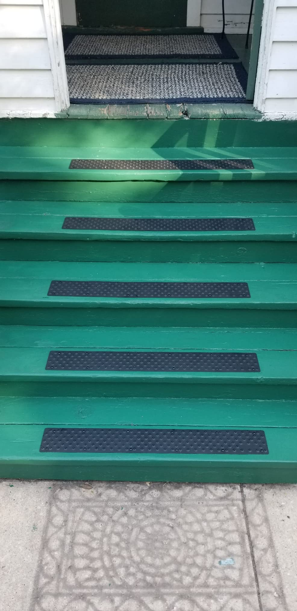 HandiTreads Non Slip Aluminum Stair Tread, Powder Coated Black, 3.75