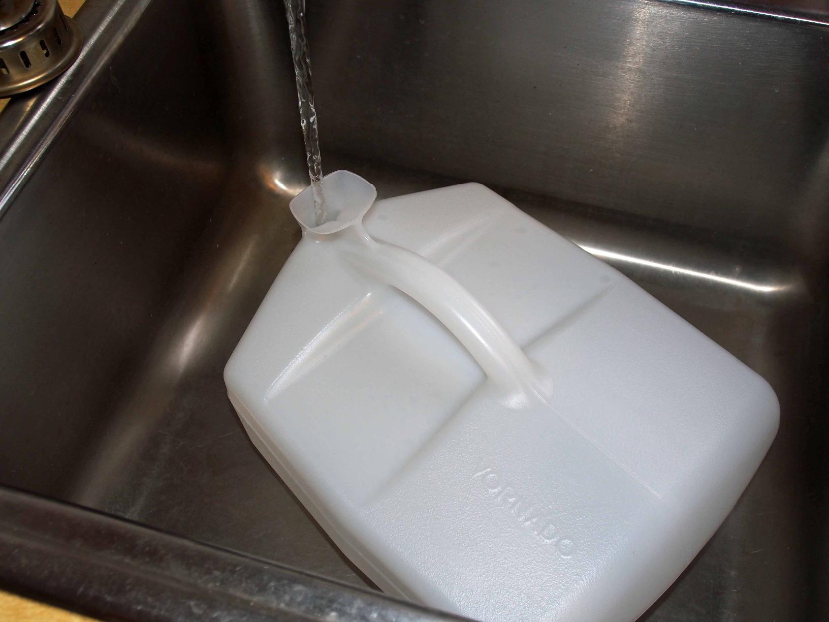 Vornado Evap40 4-Gallon Evaporative Humidifier, Adjustable Humidistat, 3 Speed Settings, Coverage up to 1,000 sqft, 4-Gallon Output (24 Hrs), Dual Tank, Perfect for Home, Bedroom, and Large Spaces - Customer Photo 2