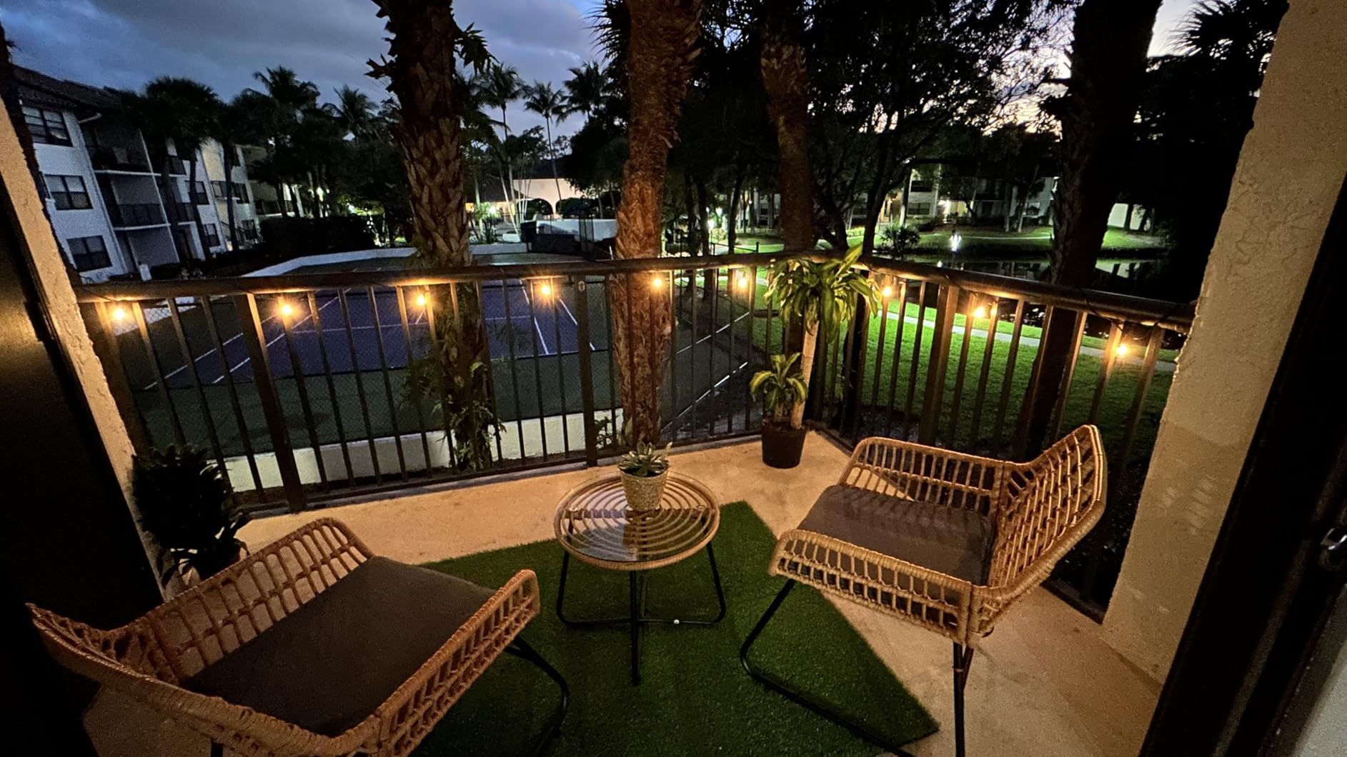 Outdoor String Lights 25 Feet G40 LED Patio Lights, Plug-in, 13 Plastic Edison Bulbs(1 Spare), Waterproof Connectable Hanging Light for Backyard Porch Balcony Party Decor, E12 Base, Black - Customer Photo 2