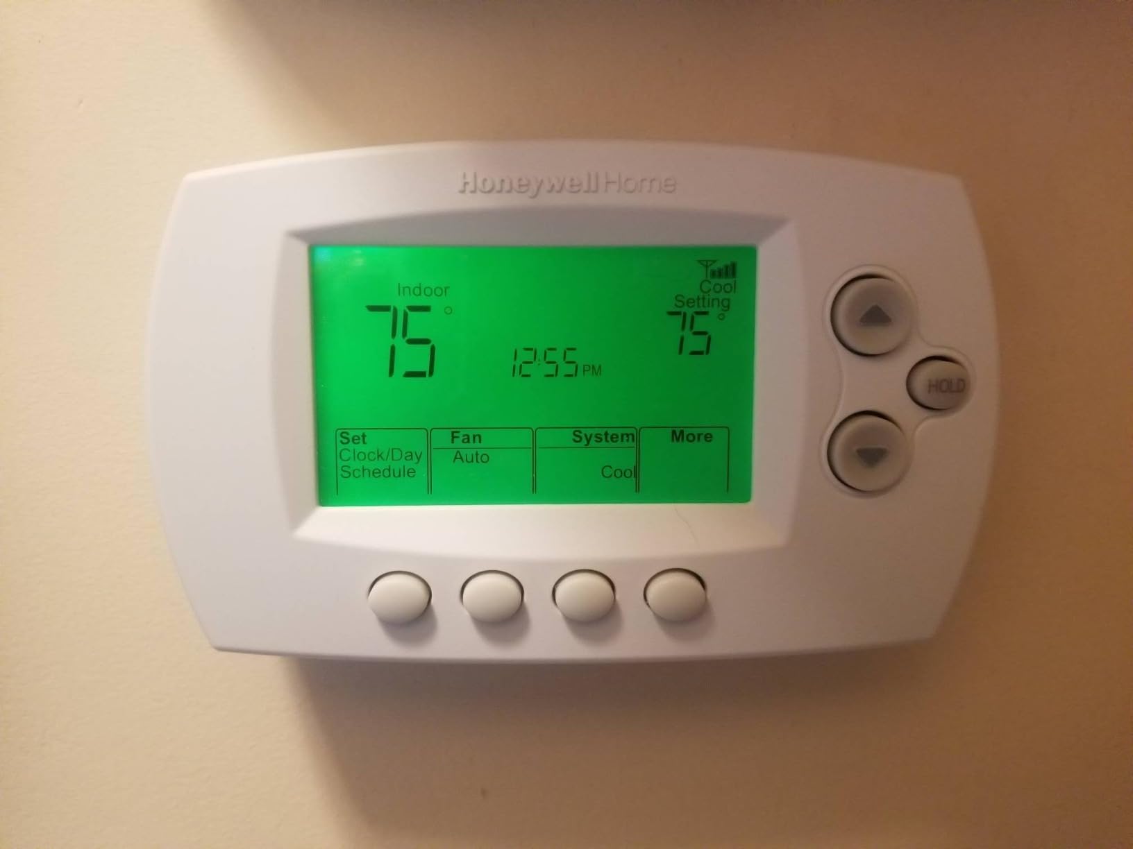Honeywell Home RTH6580WF Wi-Fi 7-Day Programmable Thermostat, White - Customer Photo 2