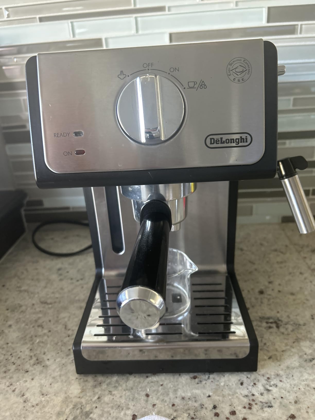 De'Longhi 15-Bar Pump Espresso Machine with Milk Frother & Temperature Control - Compact Home Barista Coffee Maker for Espresso, Latte, Cappuccino & Iced Coffee, Easy to Clean Design - Customer Photo 2