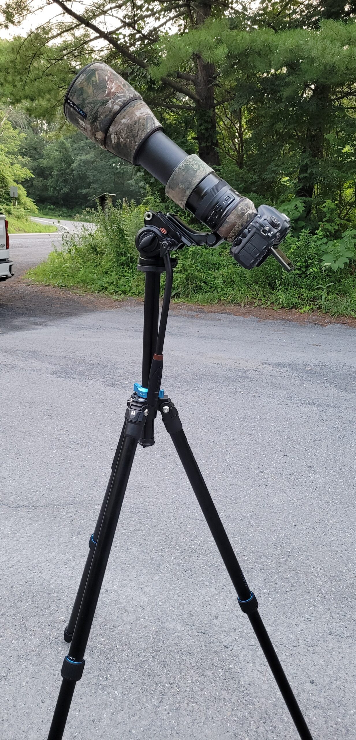 Benro Mach3 Aluminum Tripod – Professional 4-Section Heavy-Duty Aluminum Tripod with Twist Locks, Magnesium Castings, Interchangeable Feet & Carry Case for DSLR, Mirrorless & Video Cameras (TMA28A) Customer Review Benro Mach3 Aluminum Tripod – Professional 4-Section Heavy-Duty Aluminum Tripod with Twist Locks, Magnesium Castings, Interchangeable Feet & Carry Case for DSLR, Mirrorless & Video Cameras (TMA28A) - Customer Photo 1