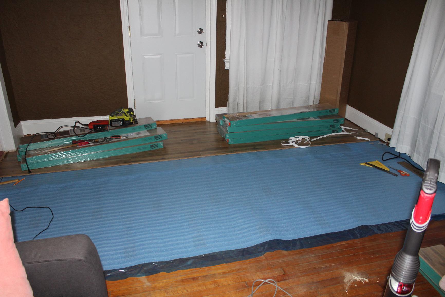 FLOORLOT BlueStep Underlayment with Moisture Barrier for Laminate and Wood Floors, (200 sq.ft Roll) - Customer Photo 1