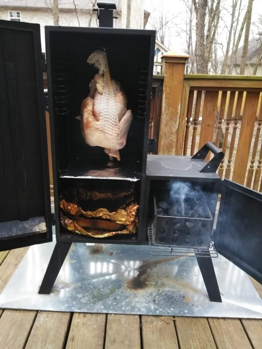 Dyna-Glo DGO1890BDC-D Wide Body Vertical Offset Charcoal Smoker,Black - Customer Photo 2