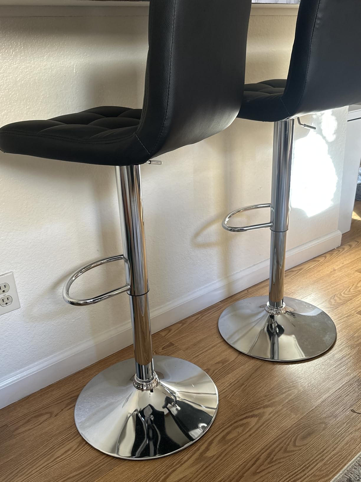 Homall Bar Stools Modern PU Leather Adjustable Swivel Barstools, Armless Hydraulic Kitchen Counter Bar Stool Extra Height Square Island Barstool with Back Set of 2 (Leather, Black) - Customer Photo 2