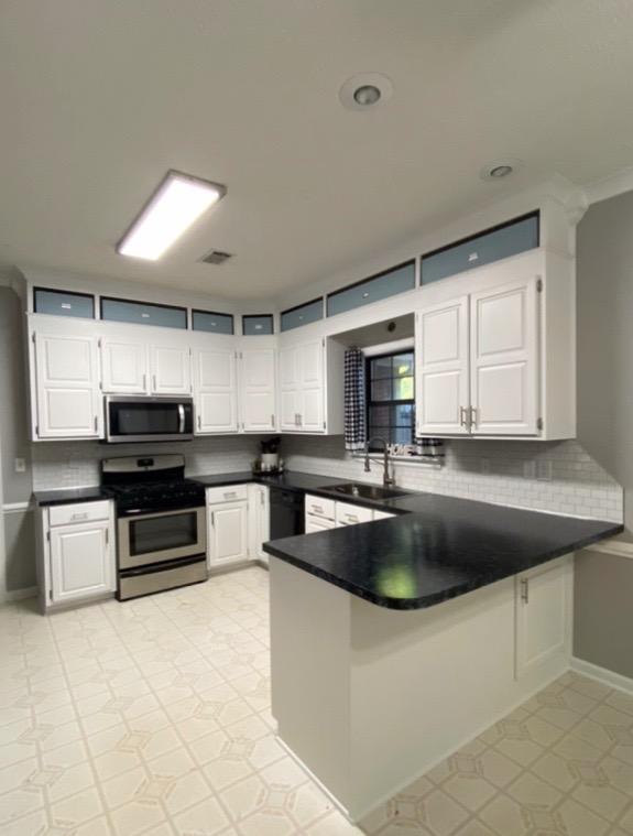 Art3d 10-Sheet Peel and Stick Backsplash, 12 in. x 12 in. Subway 3D Wall Panels, Mono White with Gray Grout - Customer Photo 1