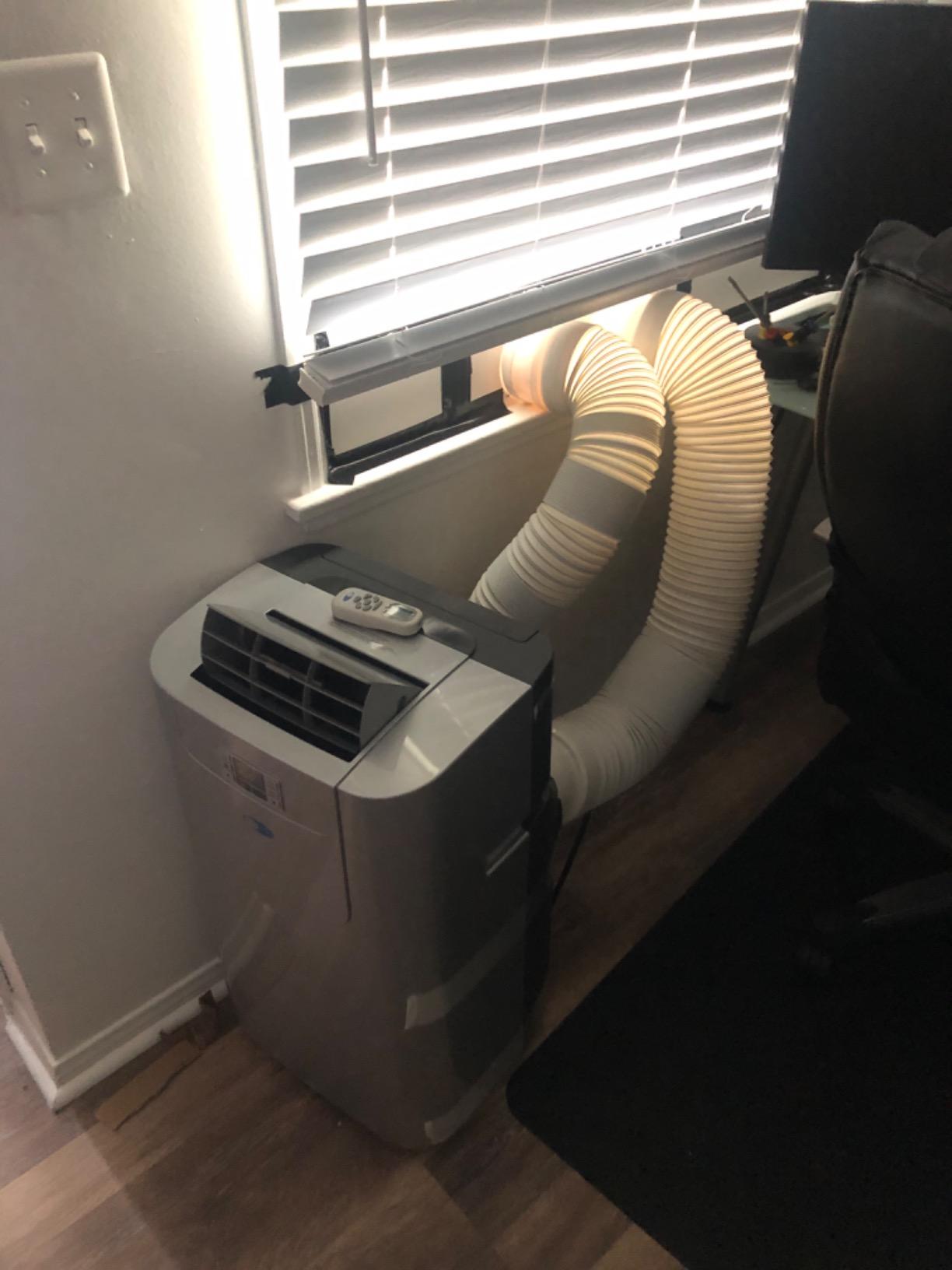 Whynter Portable Air Conditioner 12,000 BTU with Dual Hose Dehumidifier & Cooling Fan for 400 Sq Ft Rooms, Includes AC Unit Window Kit Elite ARC-122DS (7,000 SACC), Silver - Customer Photo 1