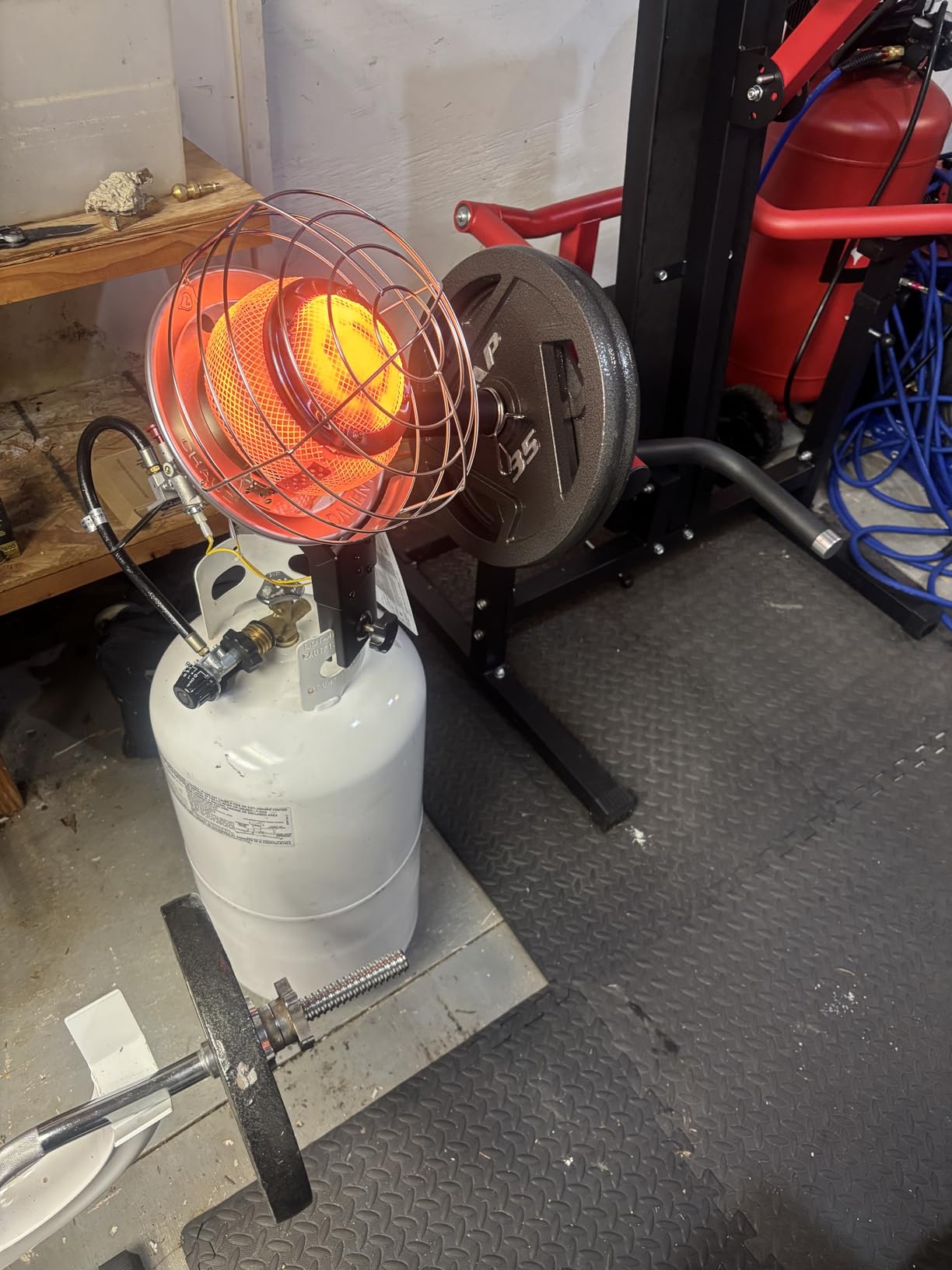 Original 540-Degree 45,000 BTU Tank Top Radiant Propane Heater Customer Review Original 540-Degree 45,000 BTU Tank Top Radiant Propane Heater - Customer Photo 2