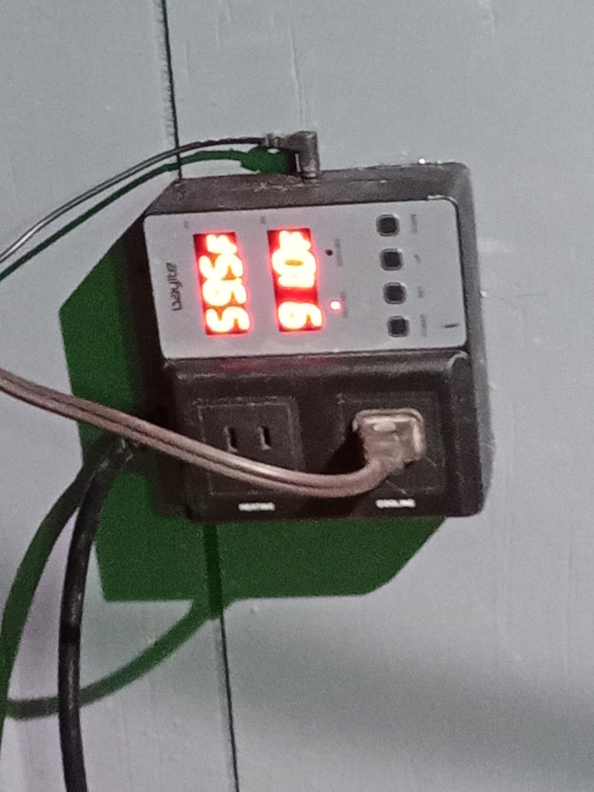 VIVOSUN 8 Inch Inline Duct Fan 420 CFM, HVAC Exhaust Ventilation Fan with Low Noise for Basements, Bathrooms, Kitchens and Attics, Silver Customer Review VIVOSUN 8 Inch Inline Duct Fan 420 CFM, HVAC Exhaust Ventilation Fan with Low Noise for Basements, Bathrooms, Kitchens and Attics, Silver - Customer Photo 1