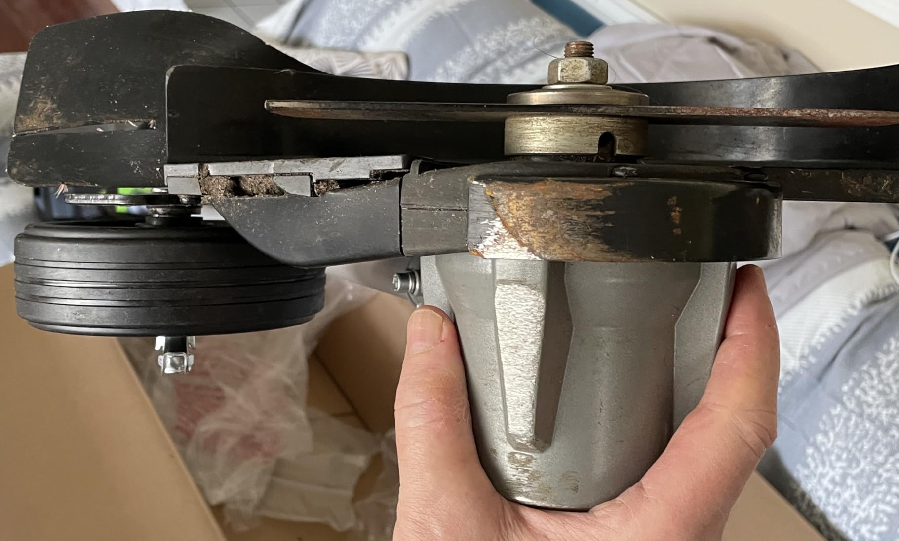 Greenworks 40V Cordless Yard Tool Combo Kit with 2.0Ah Battery & Charger – 12