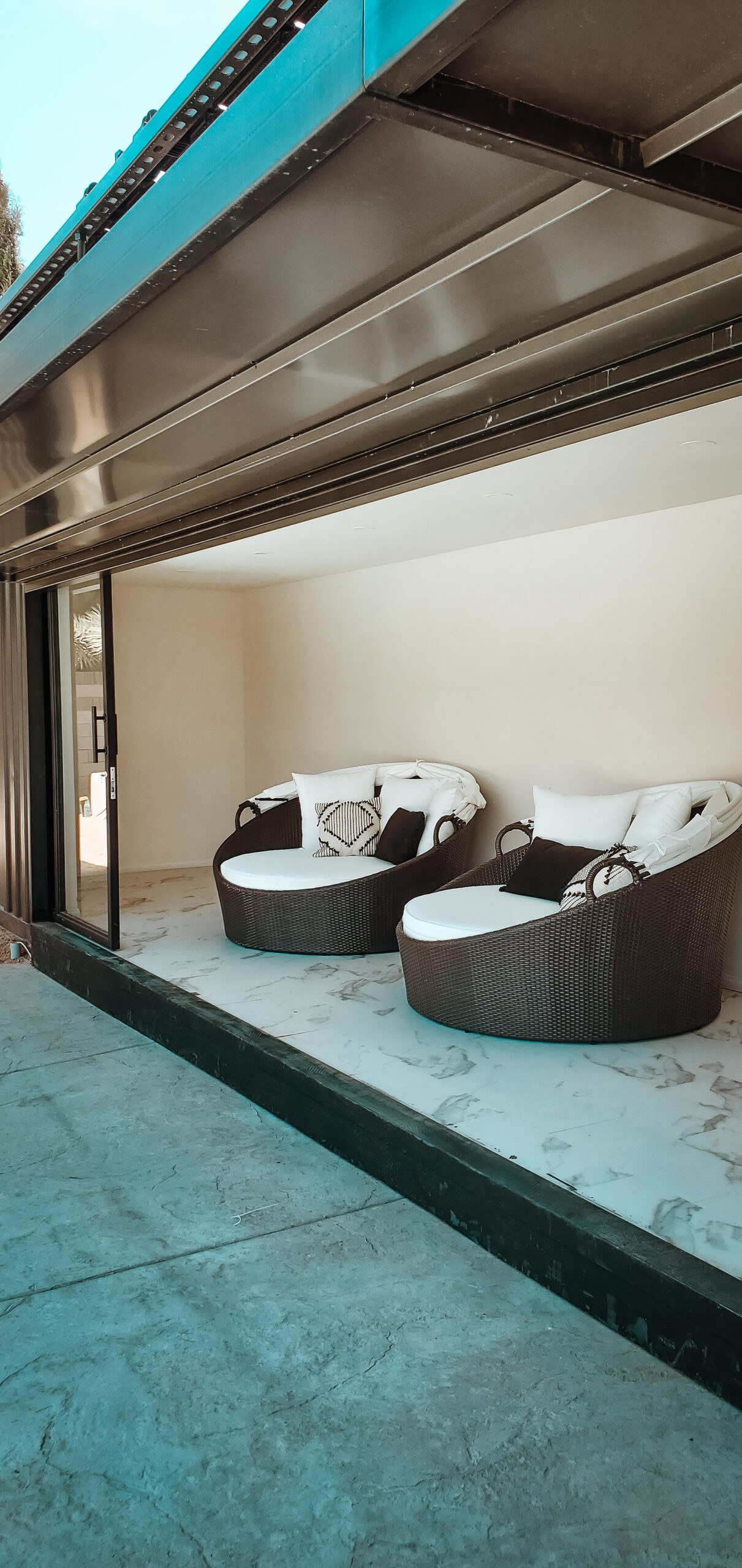 Modway Convene Wicker Rattan Outdoor Patio Poolside Sectional Sofa Daybed with Cushions in Espresso Mocha Customer Review Modway Convene Wicker Rattan Outdoor Patio Poolside Sectional Sofa Daybed with Cushions in Espresso Mocha - Customer Photo 1