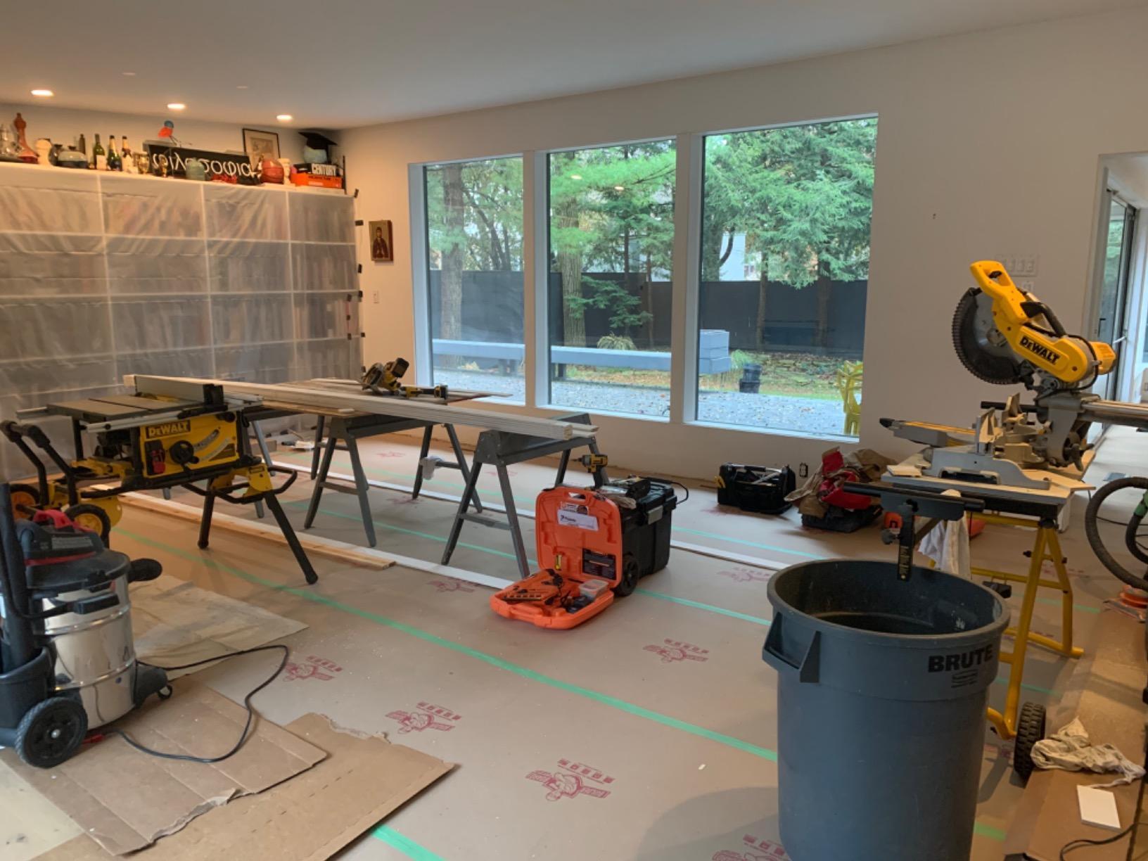 DEWALT Miter Saw, 12 Inch Double Bevel Sliding Compound Miter Saw, Includes Blade Wrench and Clamp, Increased Crosscut Capacity, Powerful 3800 RPM Motor 15 Amp (DWS779) - Customer Photo 2