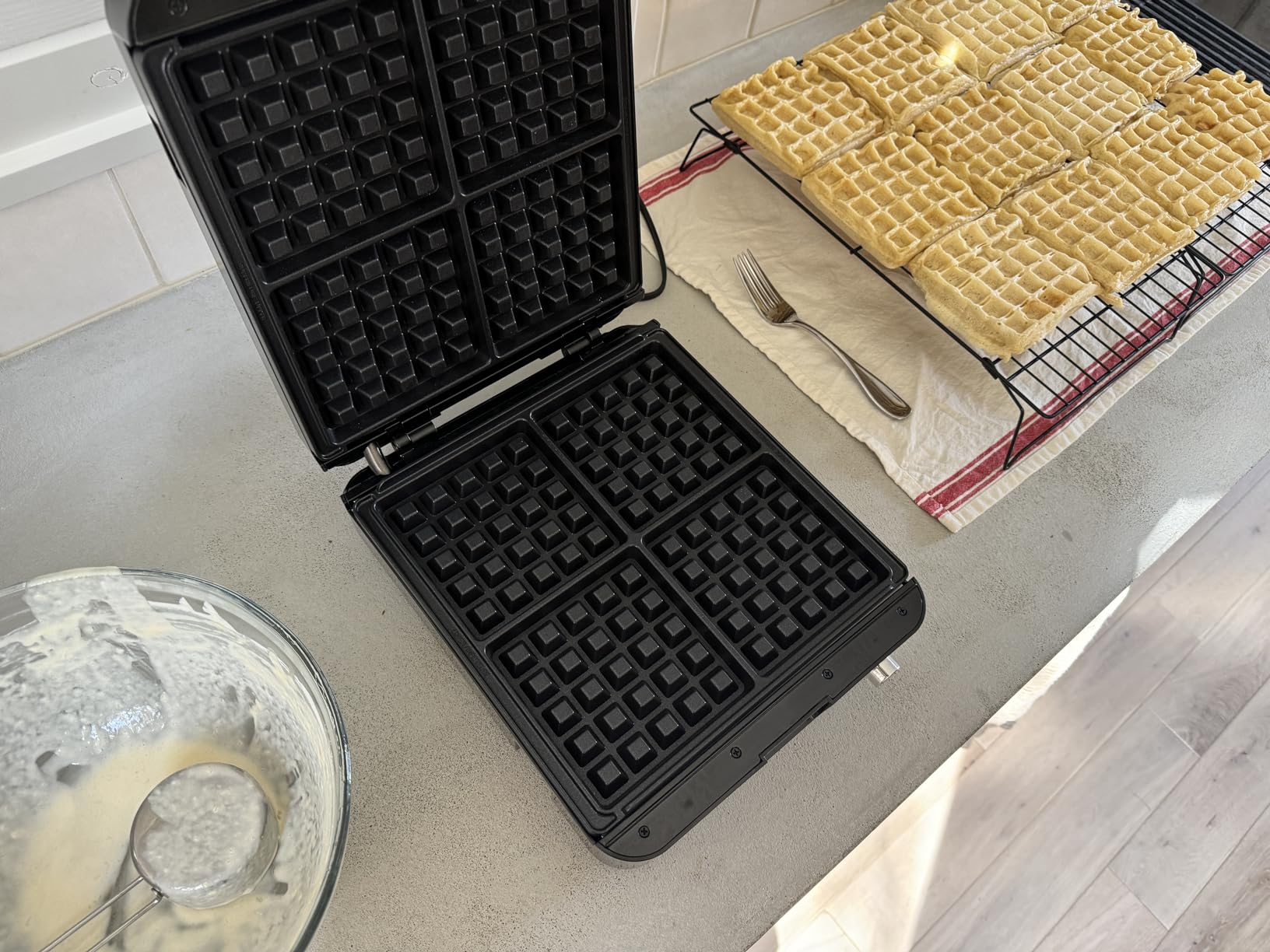 KRUPS 4-Slice Belgian Waffle Maker: Stainless Steel, 5 Browning Levels, Audible Ready Beep, Removable Plates, 1200W, Silver/Black, Large Waffle Maker Family Size, Great for Family Breakfasts - Customer Photo 1
