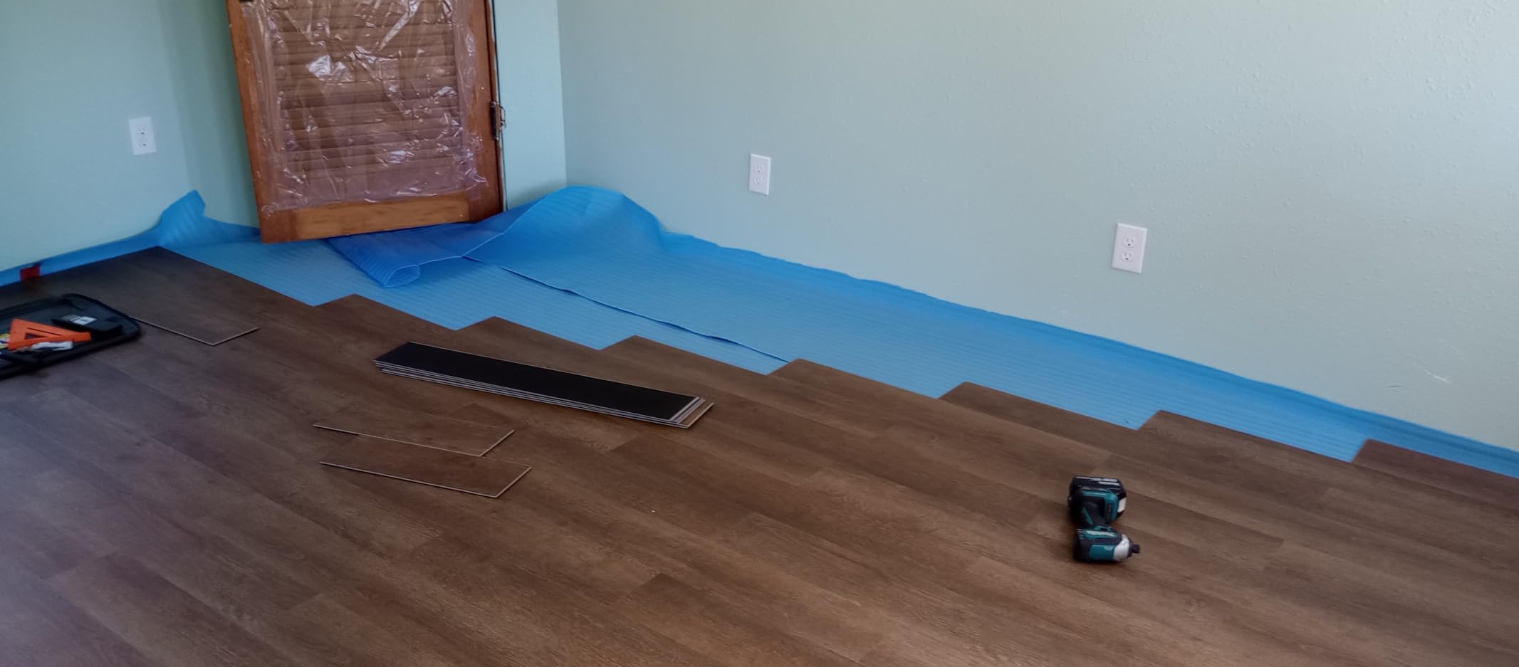 3in1 Vapor Barrier Flooring Underlayment w/Overlap and pre-Attached Tape Strip - Bestlaminate- 2mm - 100sq.ft roll - Customer Photo 1