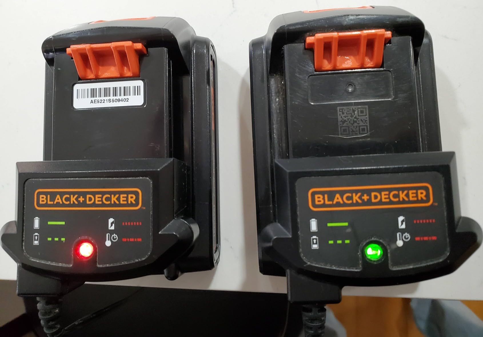 BLACK+DECKER 20V MAX Power Tool Combo Kit, 4-Tool Cordless Power Tool Set with 2 Batteries and Charger (BD4KITCDCRL) - Customer Photo 1