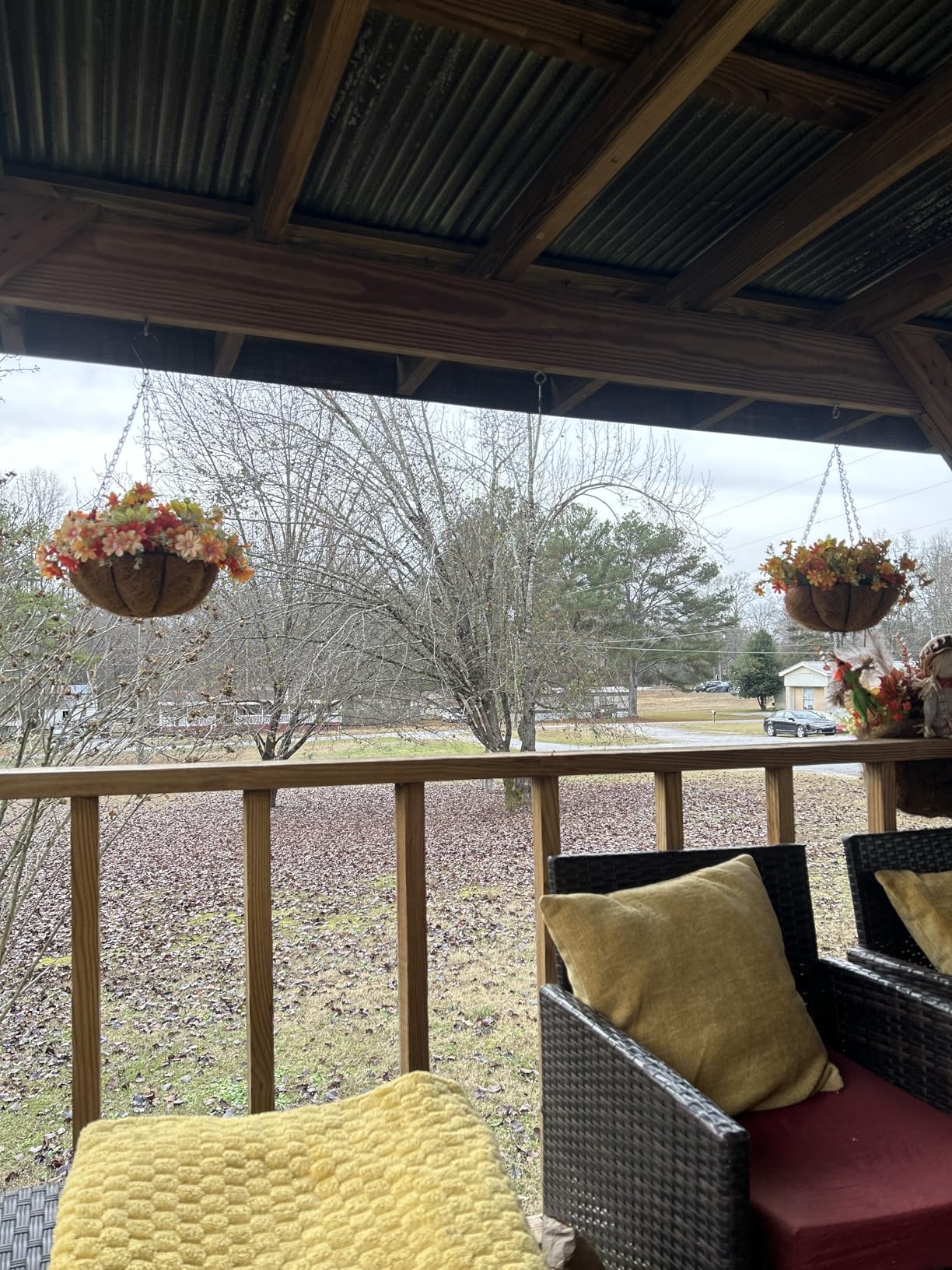 Tosnail 3 Pack 10 Inch Metal Hanging Flower Pots Hanging Planters Plant Basket with Coco Fiber Liners - Customer Photo 1