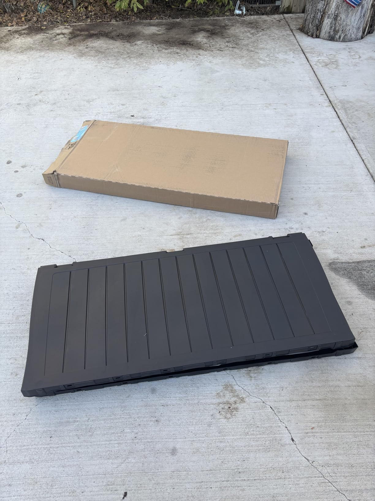 Keter Marvel Plus 71 Gallon Resin Outdoor Storage Box for Patio Furniture Cushions, Throw Pillows, Garden Tools and Pool Floats, Brown - Customer Photo 2