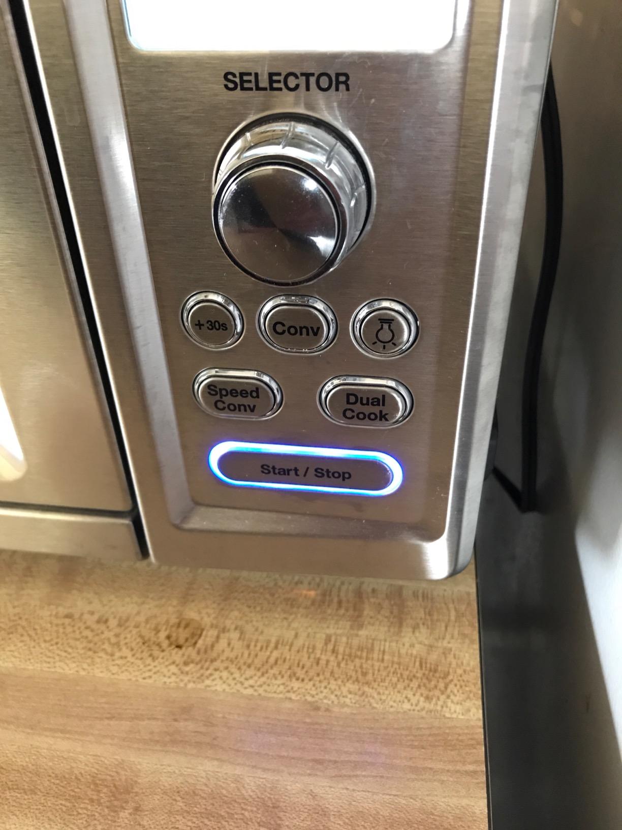 Cuisinart Chef's Convection Toaster Oven, 1800-Watt Electric Oven with 15 Cooking Functions, Fits 13 inch Pizza, 9x13 Baking Pan, and Full-Size Chicken, Nonstick Interior, TOB-260N1NAS, Stainless Steel - Customer Photo 1