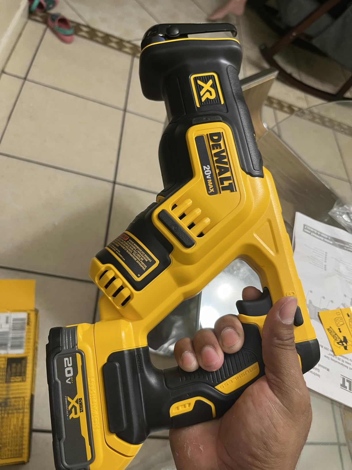 DEWALT 20V MAX XR Reciprocating Saw Cordless, Brushless, Compact,Variable Speed, Pivoting Head, LED Light, Tool Only (DCS367B) - Customer Photo 2