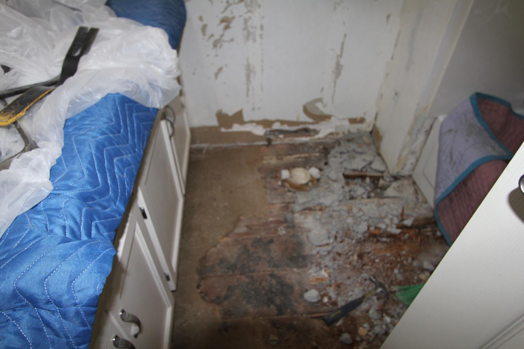 XtremepowerUS 3000BPM Demolition Chipping Jack Hammer w/Chisel Bit & Case Electric 1000W Demolition Construction Concrete Breaker Punch Drill Chipping Hammer Customer Review XtremepowerUS 3000BPM Demolition Chipping Jack Hammer w/Chisel Bit & Case Electric 1000W Demolition Construction Concrete Breaker Punch Drill Chipping Hammer - Customer Photo 1