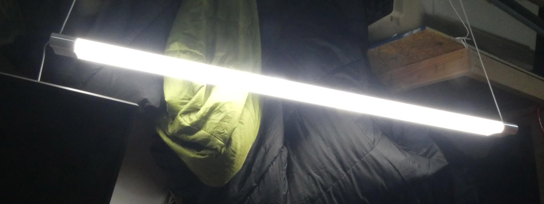 hykolity 4 Pack Linkable LED Shop Light, 4FT 42W [250W Equivalent], 4400lm, 5000K Daylight, with Plug, Utility Light Fixture, Hanging or Surface Mount, White - Customer Photo 3