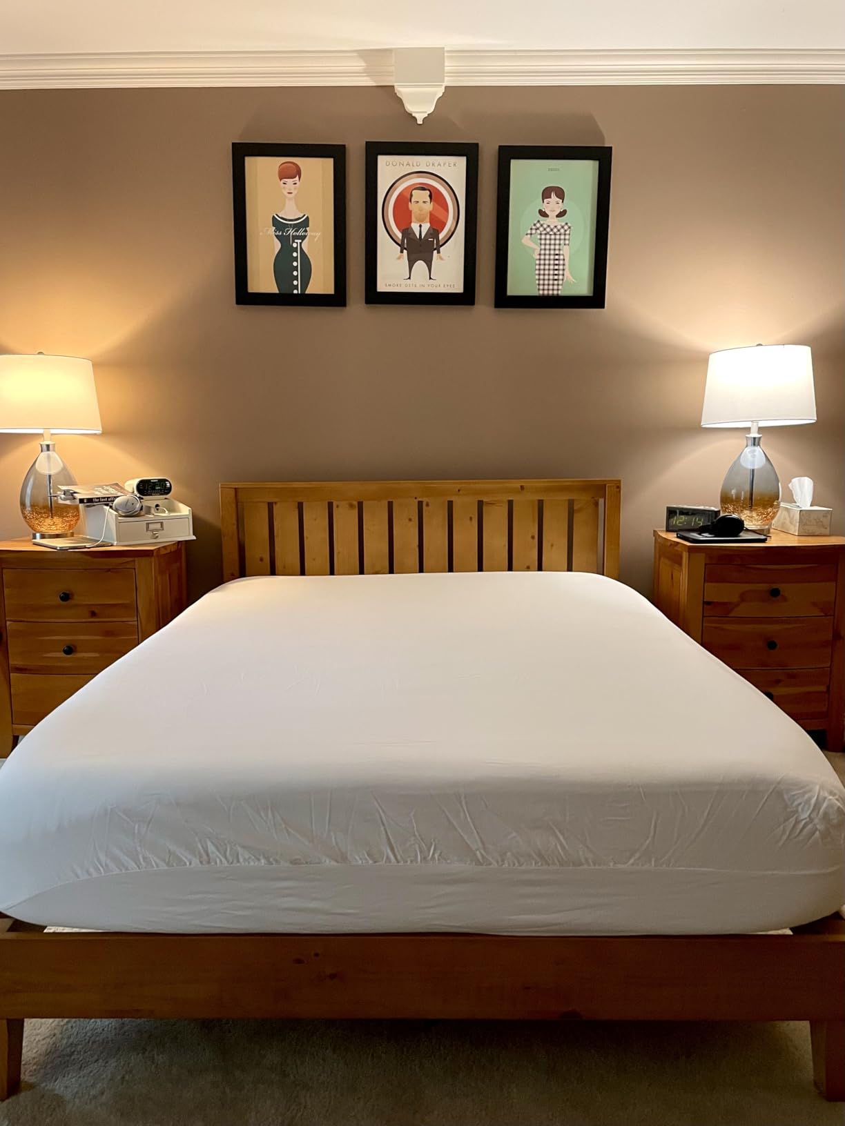 Zinus 12 Inch Deluxe Solid Wood Platform Bed with Headboard / No Box Spring Needed / Wood Slat Support / Antique Espresso Finish, Queen (OLB-PWPBBHE-12Q) Customer Review Zinus 12 Inch Deluxe Solid Wood Platform Bed with Headboard / No Box Spring Needed / Wood Slat Support / Antique Espresso Finish, Queen (OLB-PWPBBHE-12Q) - Customer Photo 3