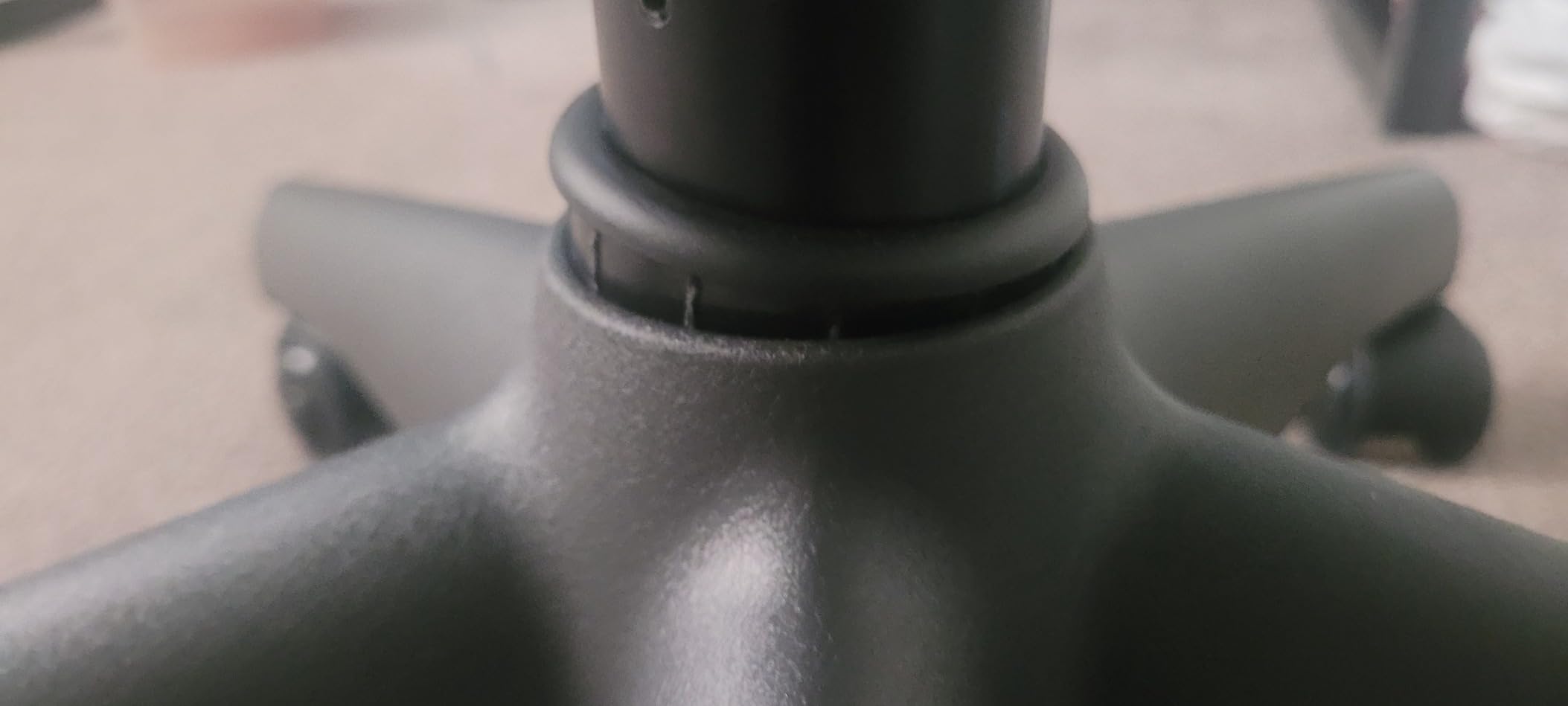 Herman Miller Classic Aeron Chair-Aluminum, Size B - Customer Photo 2