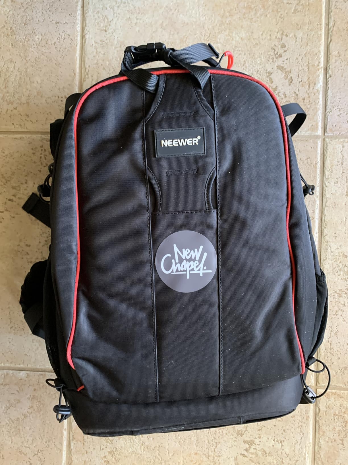 Neewer 2-in-1 Convertible Wheeled Camera Backpack, Rolling Luggage Case with Telescopic Handle and Anti-Shock Dividers for DSLR Cameras, Lenses, Hoods, Strobes, Tripod, and Other Accessories - Customer Photo 5