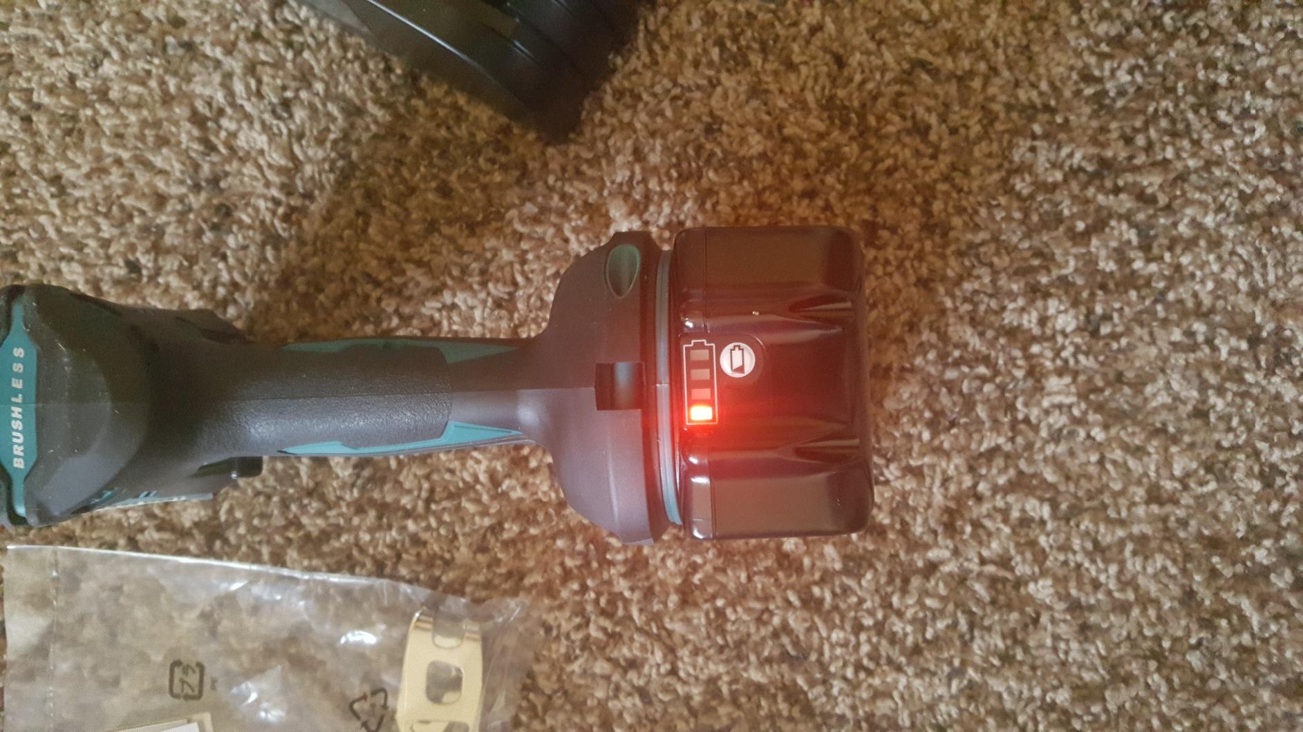 Makita XDT131 18V LXT Lithium-Ion Brushless Cordless Impact Driver Kit (3.0Ah) - Customer Photo 1