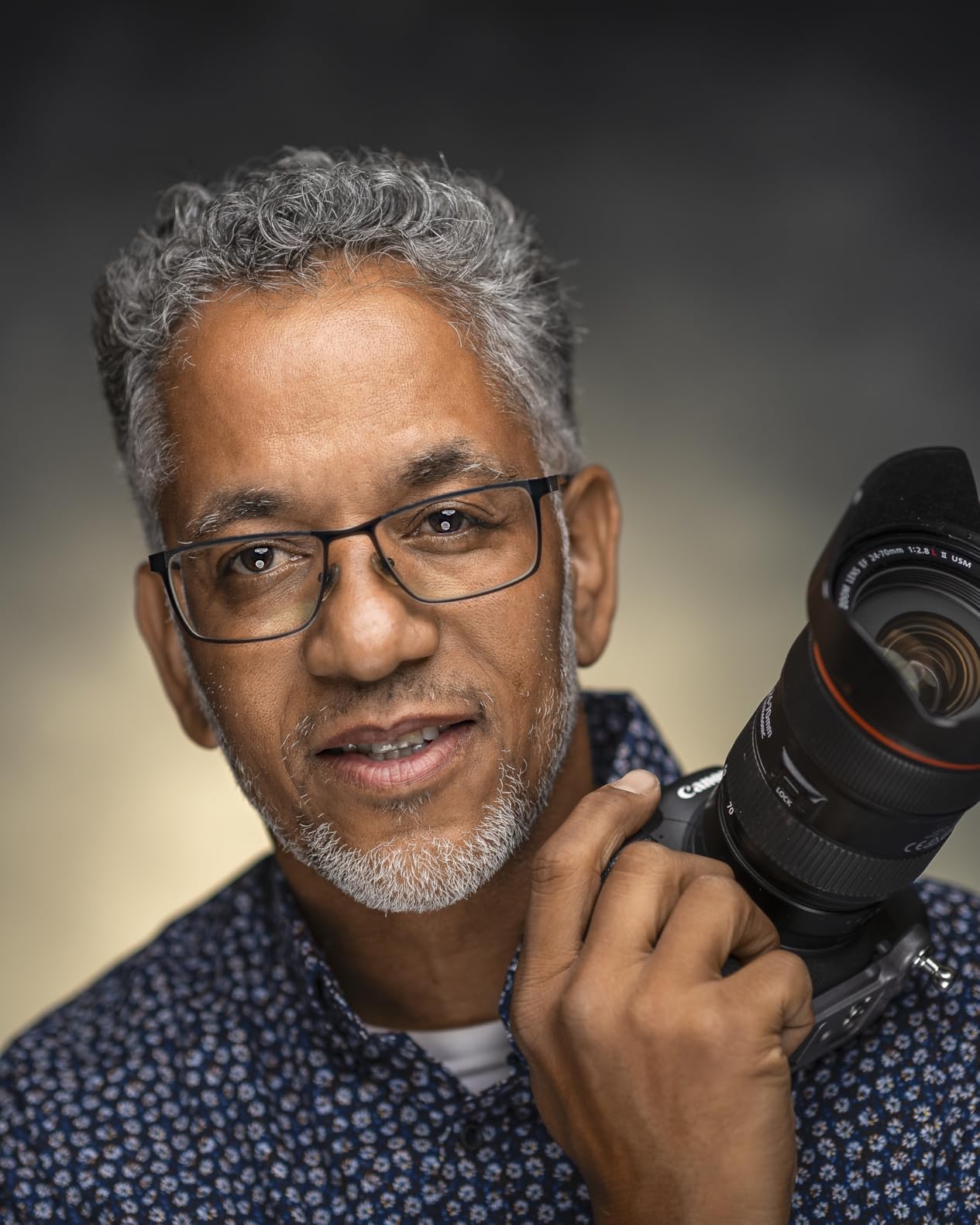 Canon EF 85mm f/1.4L IS USM - DSLR Lens with IS Capability, Black - 2271C002 - Customer Photo 3