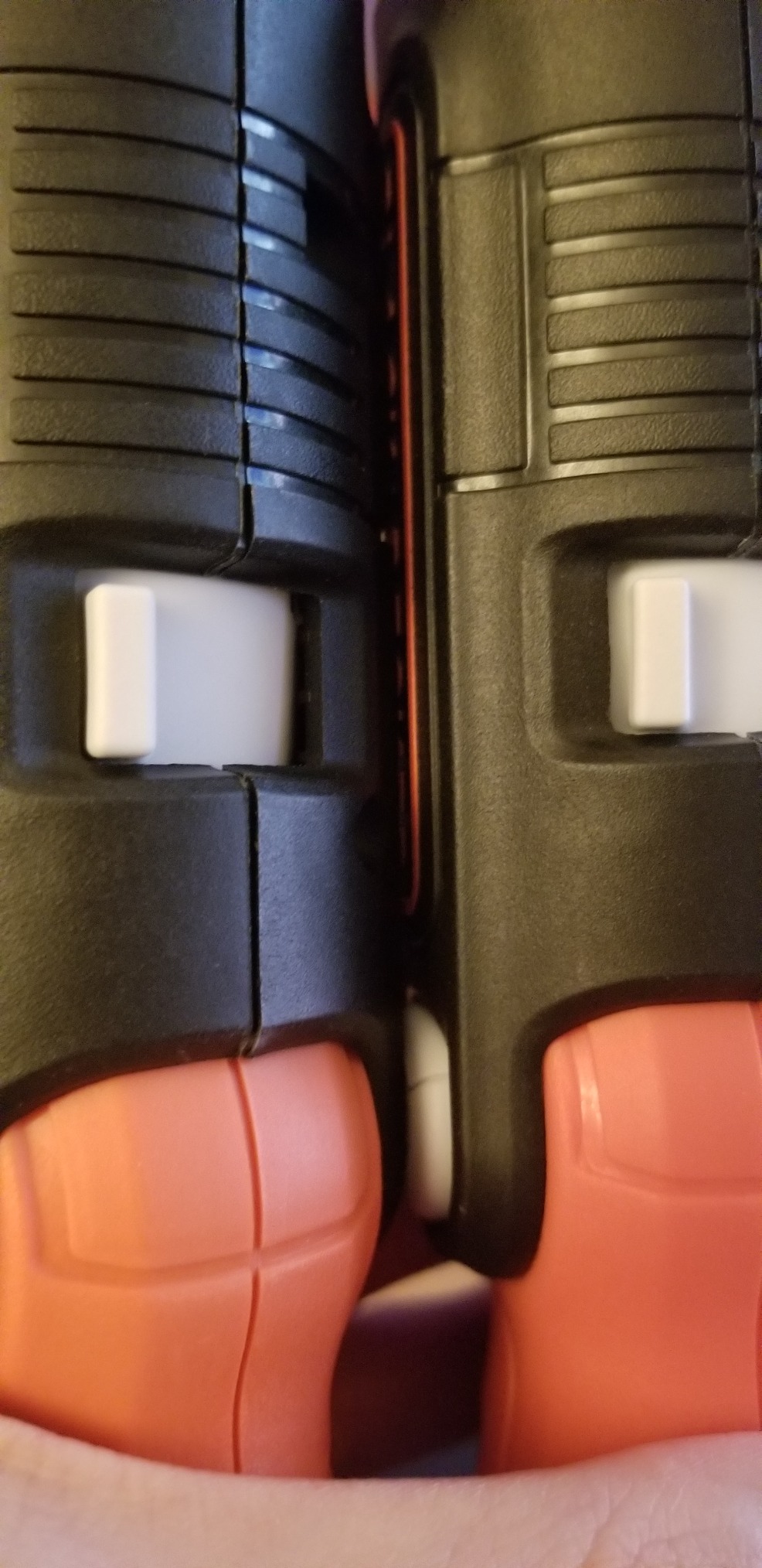 BLACK+DECKER Cordless Screwdriver with LED Light 4V MAX, Electric Screwdriver with 2 Pcs Bit Set (BDCSFL20C) - Customer Photo 2