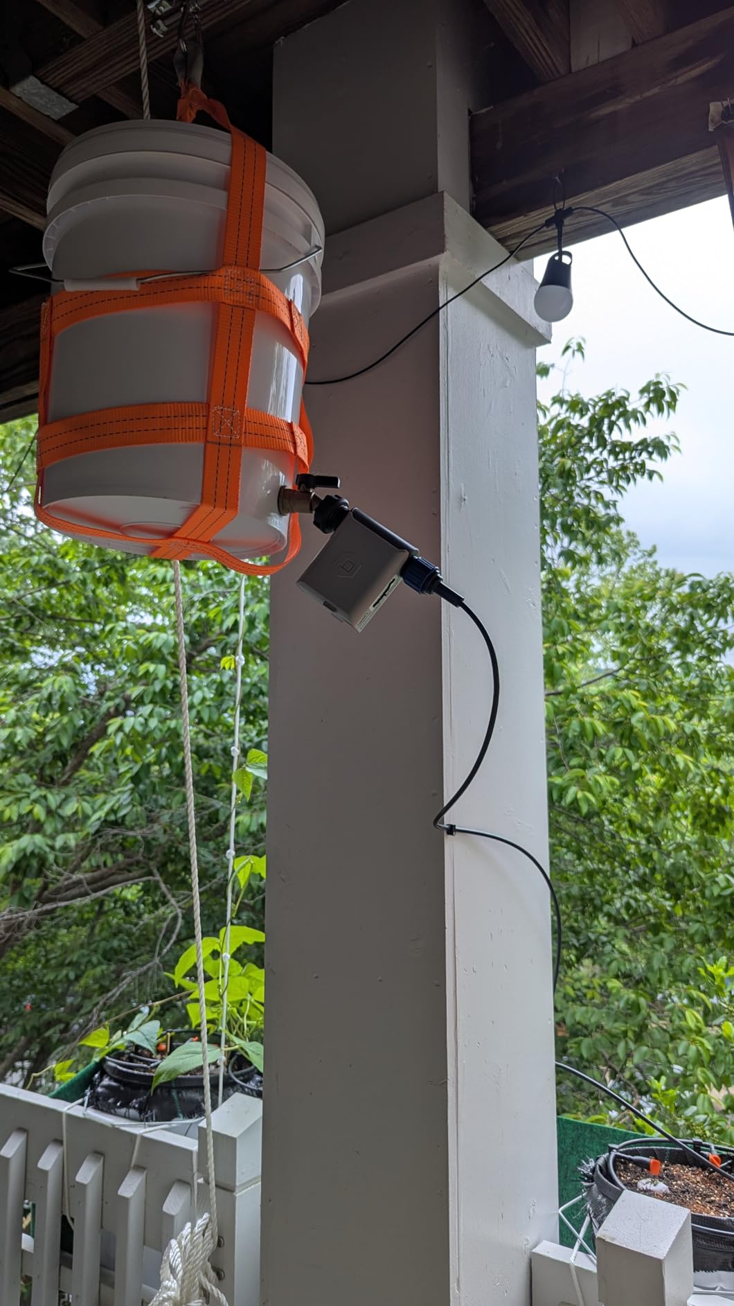 Orbit 21004 B-hyve Smart Hose Watering Timer with Wi-Fi Hub Customer Review Orbit 21004 B-hyve Smart Hose Watering Timer with Wi-Fi Hub - Customer Photo 2