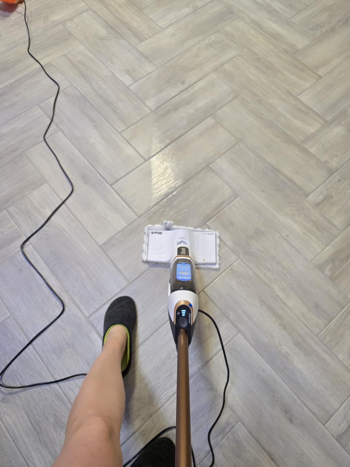 Shark Steam Mop with 2 Machine Washable Dirt Grip Pads, Removable Water Tank, Lightweight, Steam Cleaner for sealed Hard Floors, Marble, Stone, Hardwood, Tile, Laminate, White/Seafoam, S1000 - Customer Photo 1