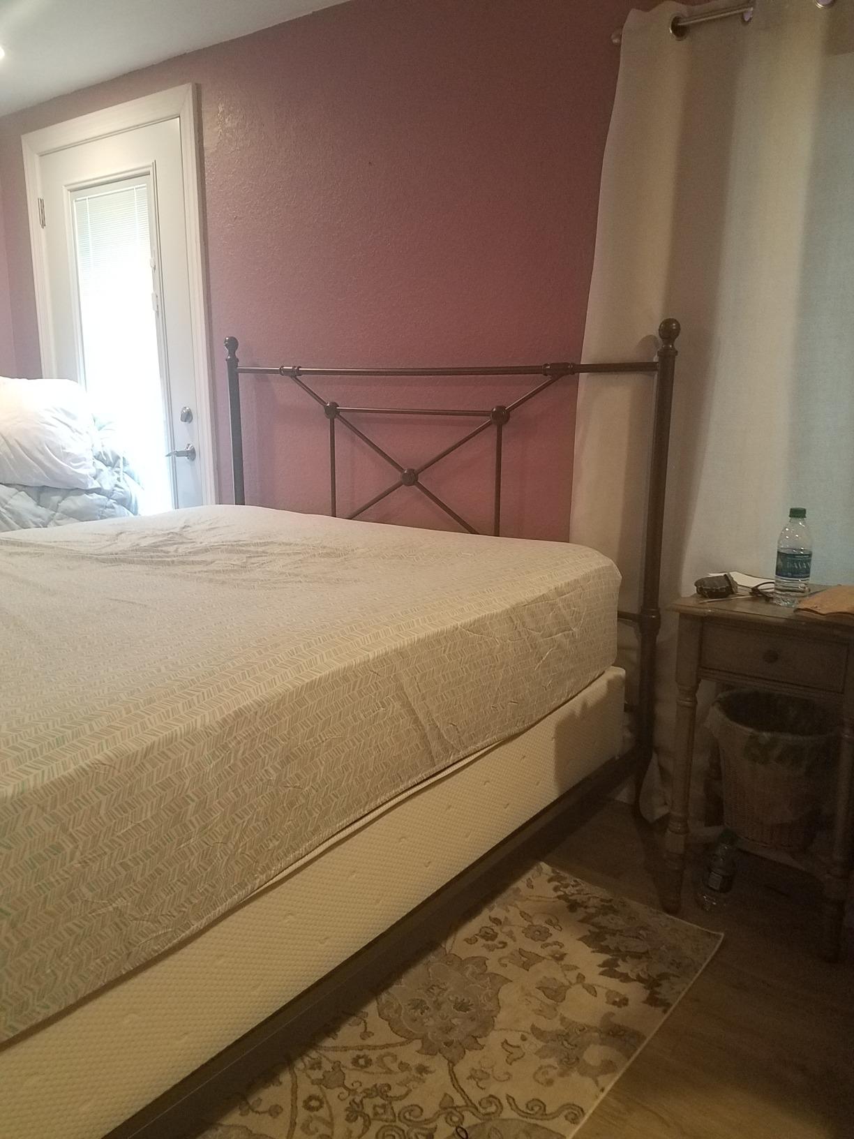 Brooklyn Bedding Signature 11